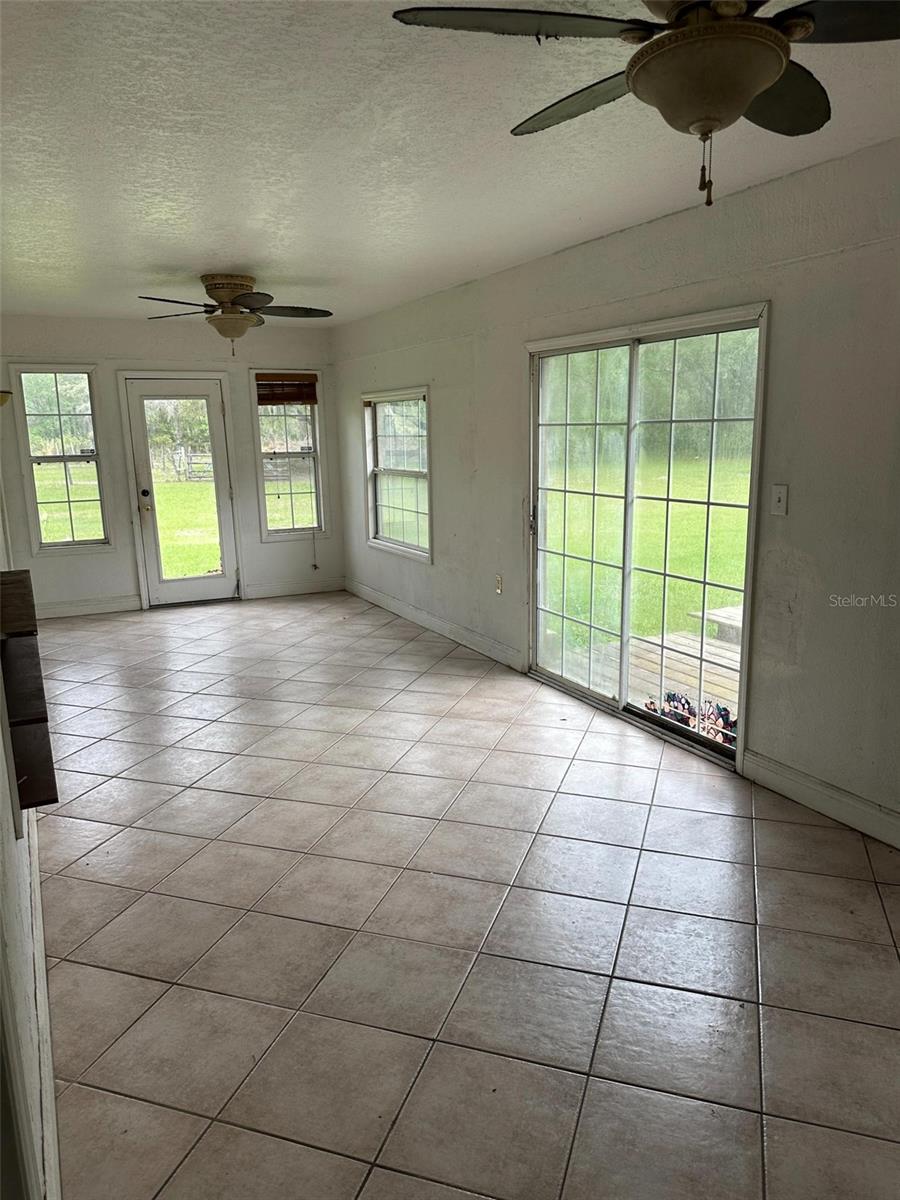 Image 10 of 25 For 7751 192nd Place