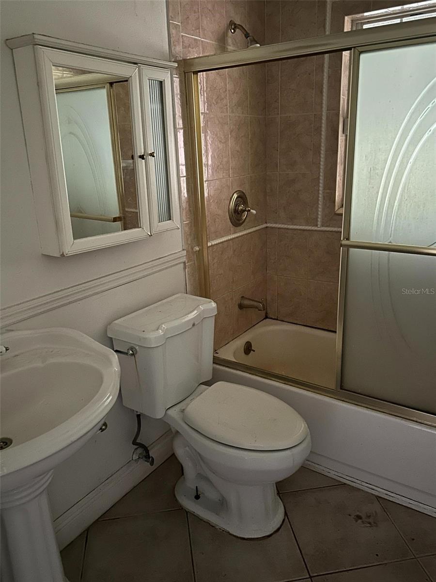 Image 15 of 25 For 7751 192nd Place