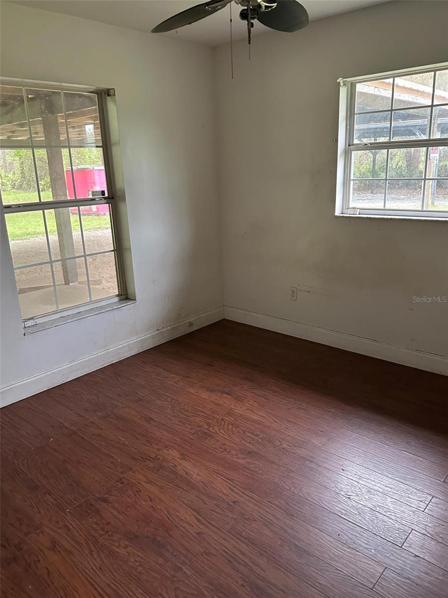 Image 16 of 25 For 7751 192nd Place