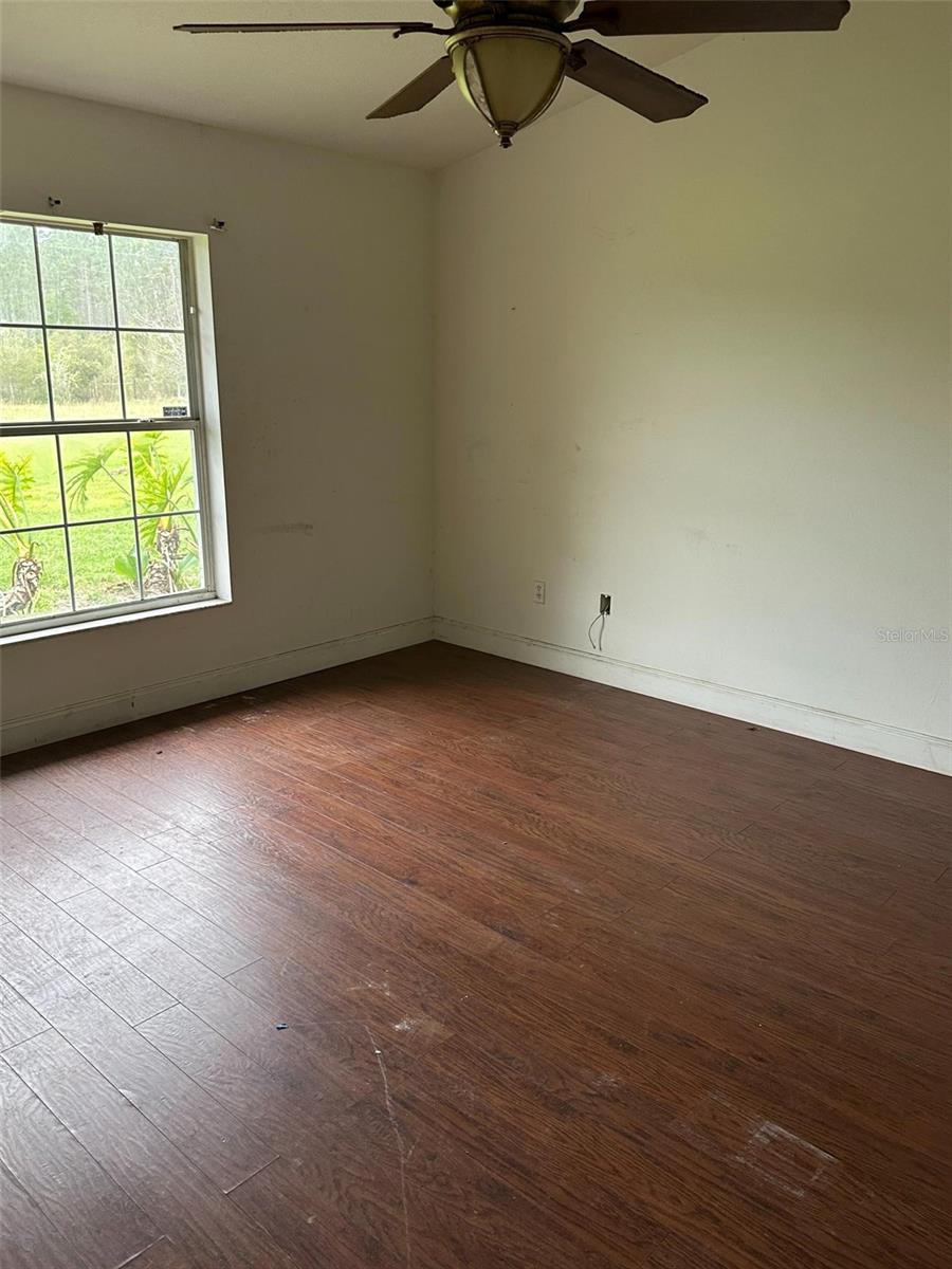 Image 18 of 25 For 7751 192nd Place