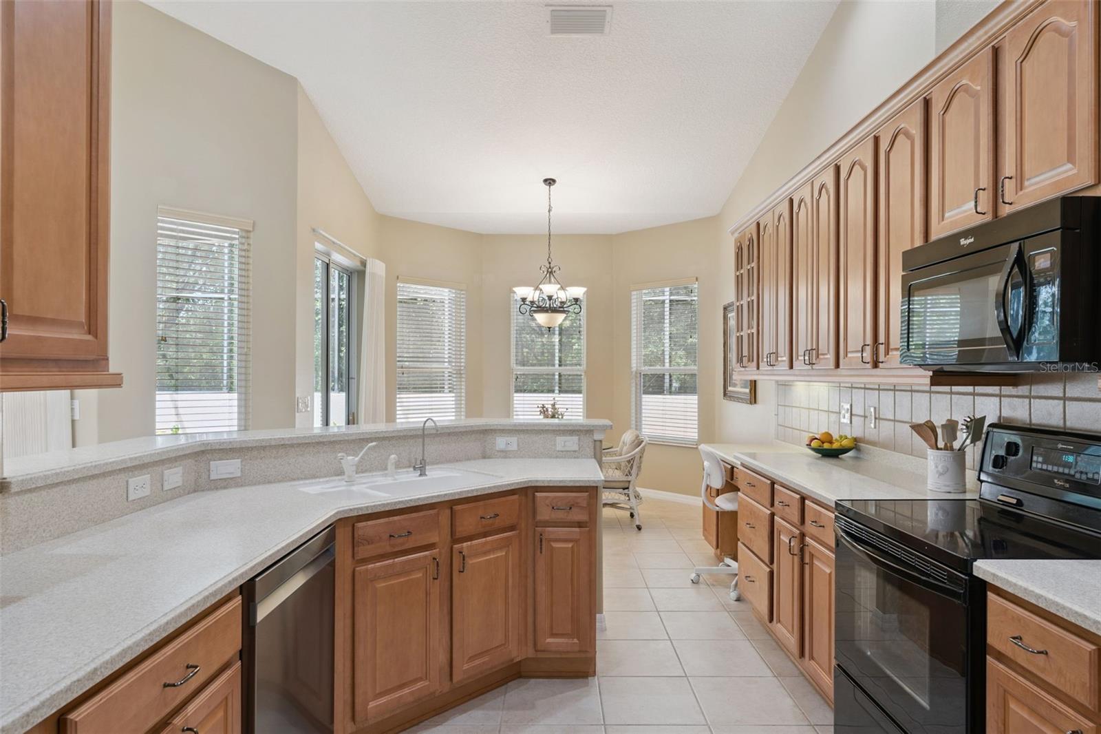 Image 11 of 35 For 27335 Orchid Glade Street