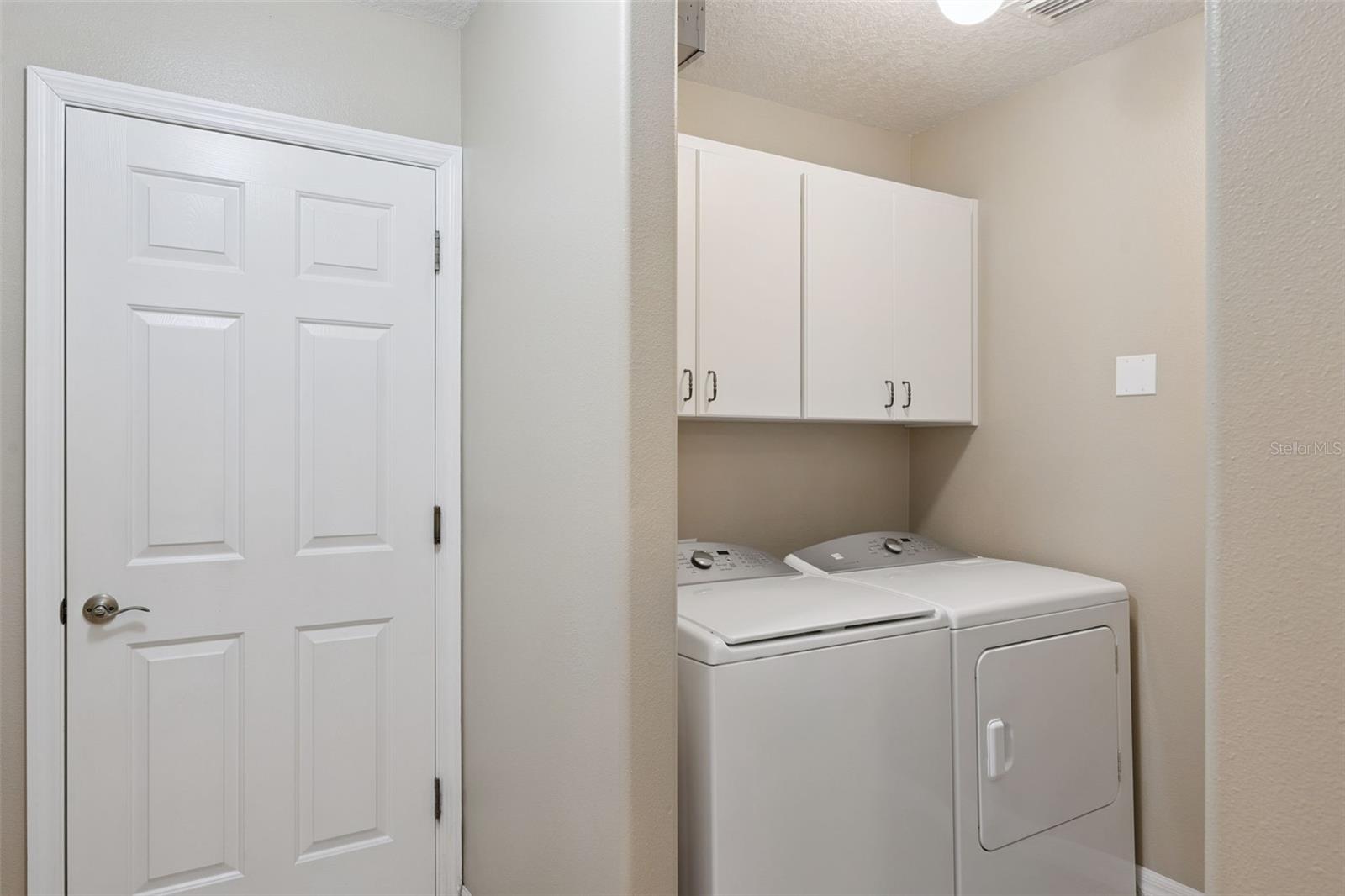 Image 27 of 35 For 27335 Orchid Glade Street