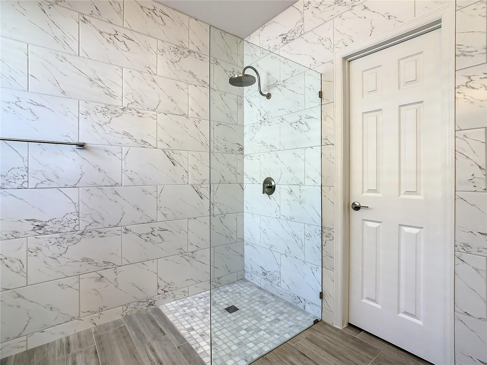 Image 11 of 68 For 223 Knollwood Drive