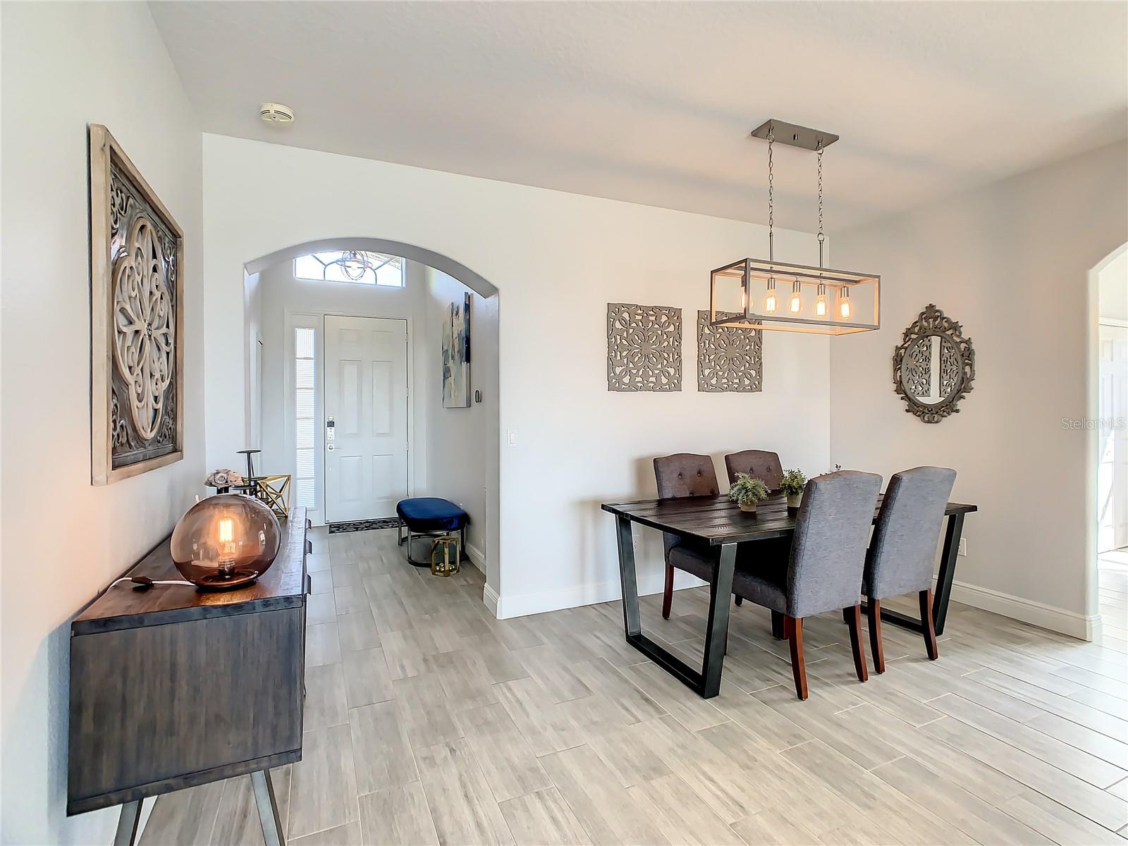 Image 19 of 68 For 223 Knollwood Drive