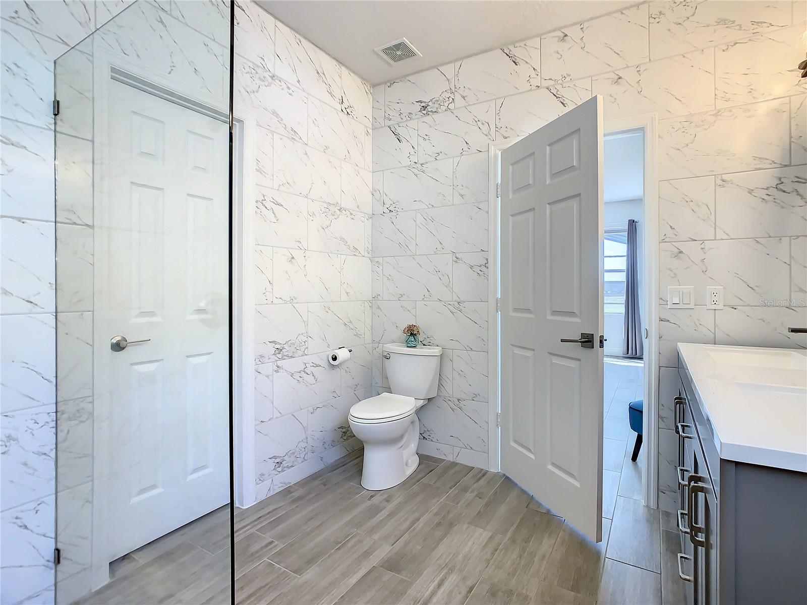 Image 38 of 68 For 223 Knollwood Drive