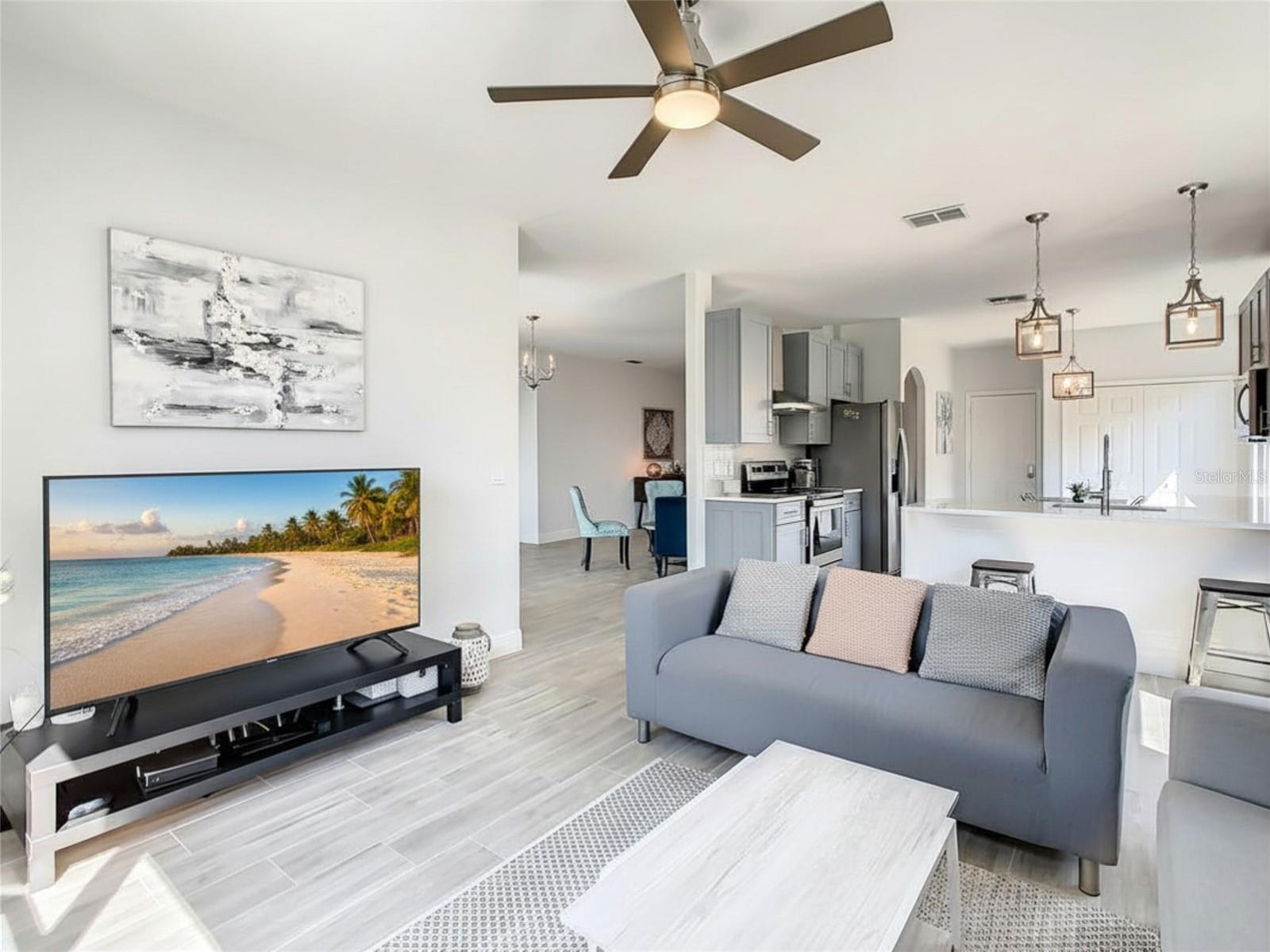 Image 6 of 68 For 223 Knollwood Drive