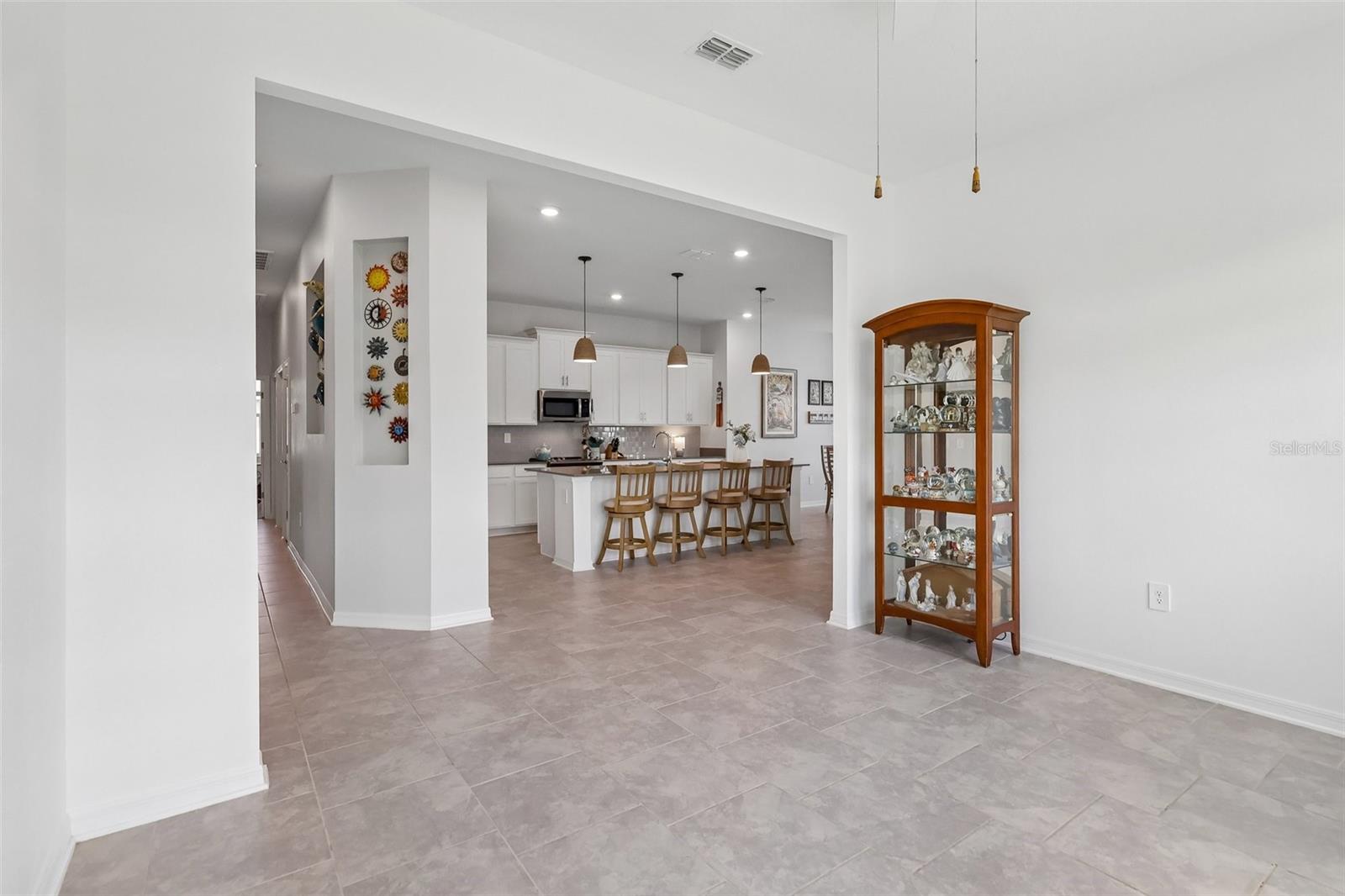 Listing photo id 17 for 6049 Claystone Way