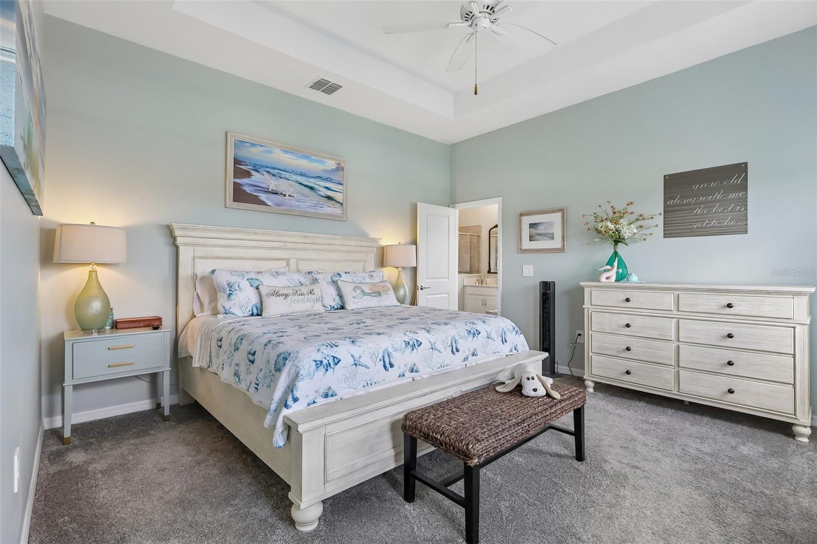 Listing photo id 20 for 6049 Claystone Way