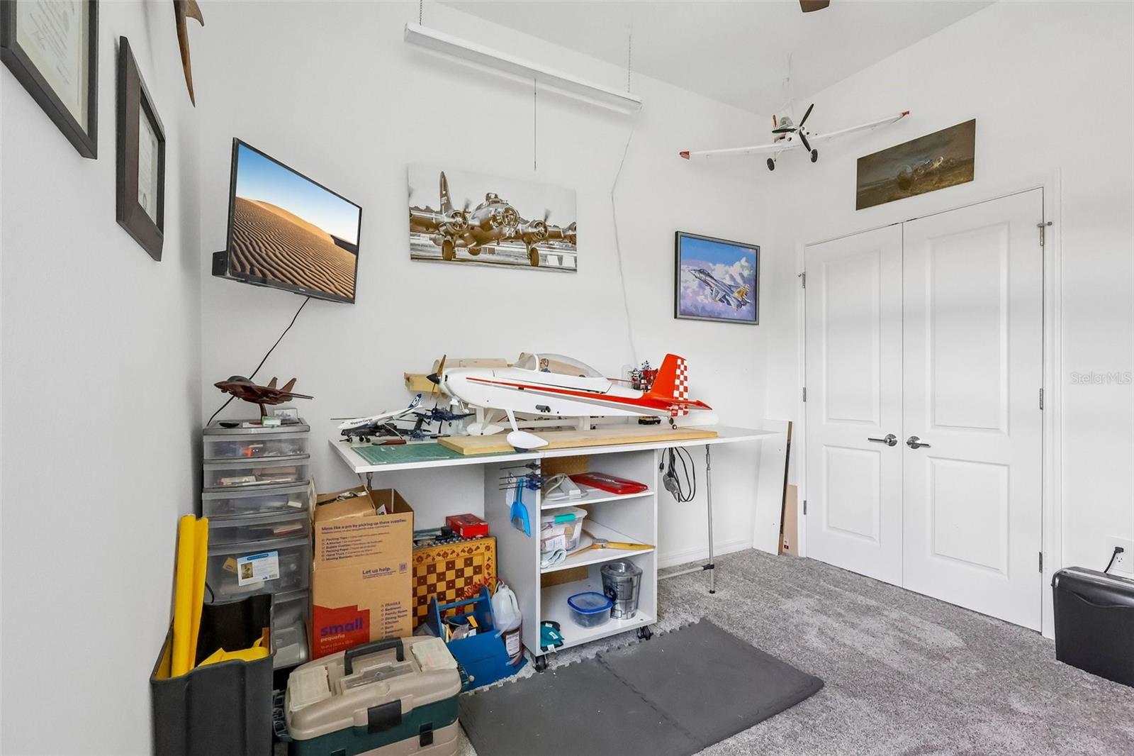 Listing photo id 26 for 6049 Claystone Way