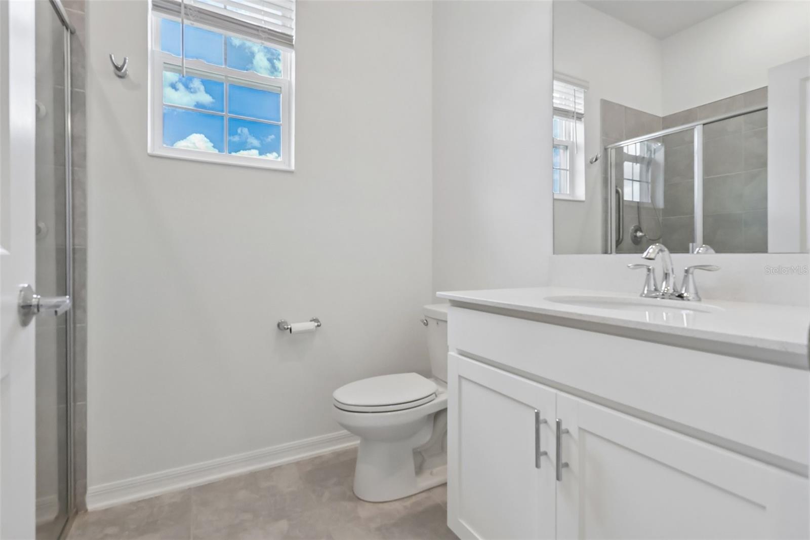 Listing photo id 33 for 6049 Claystone Way