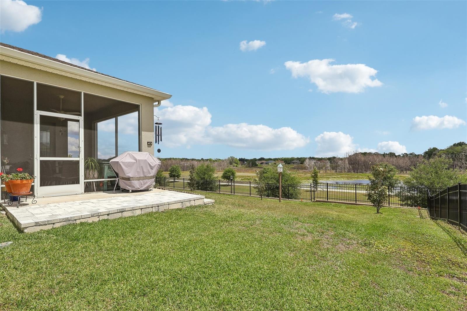 Listing photo id 36 for 6049 Claystone Way