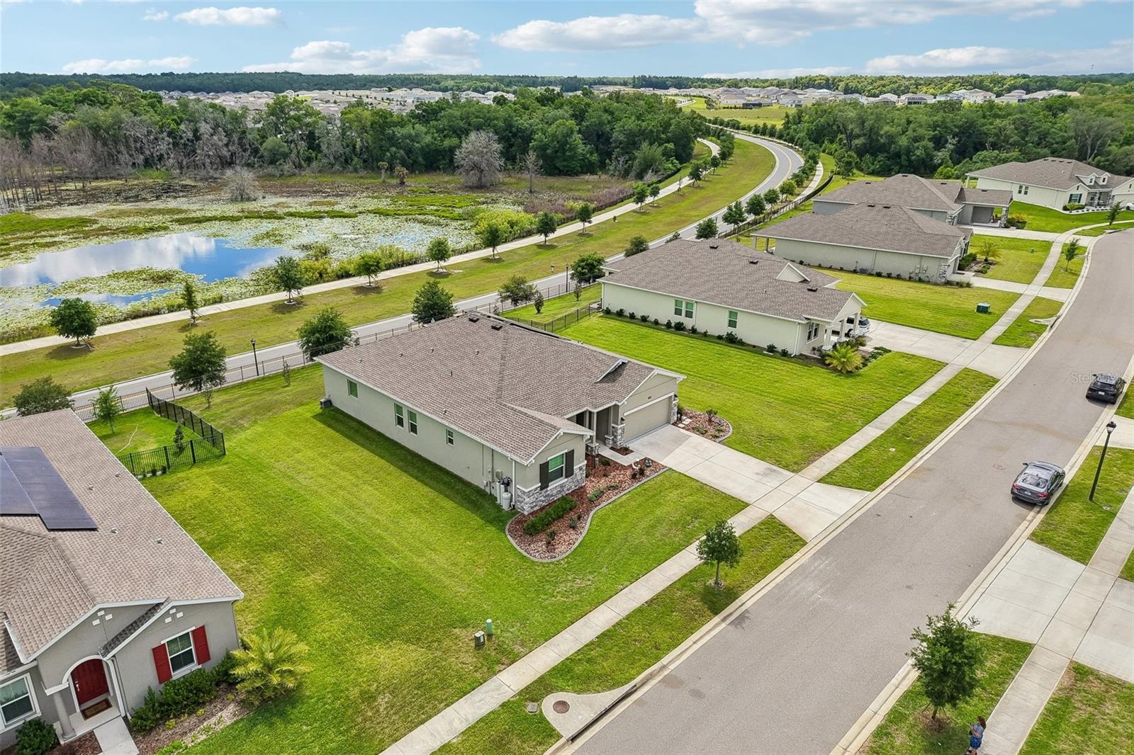 Listing photo id 42 for 6049 Claystone Way