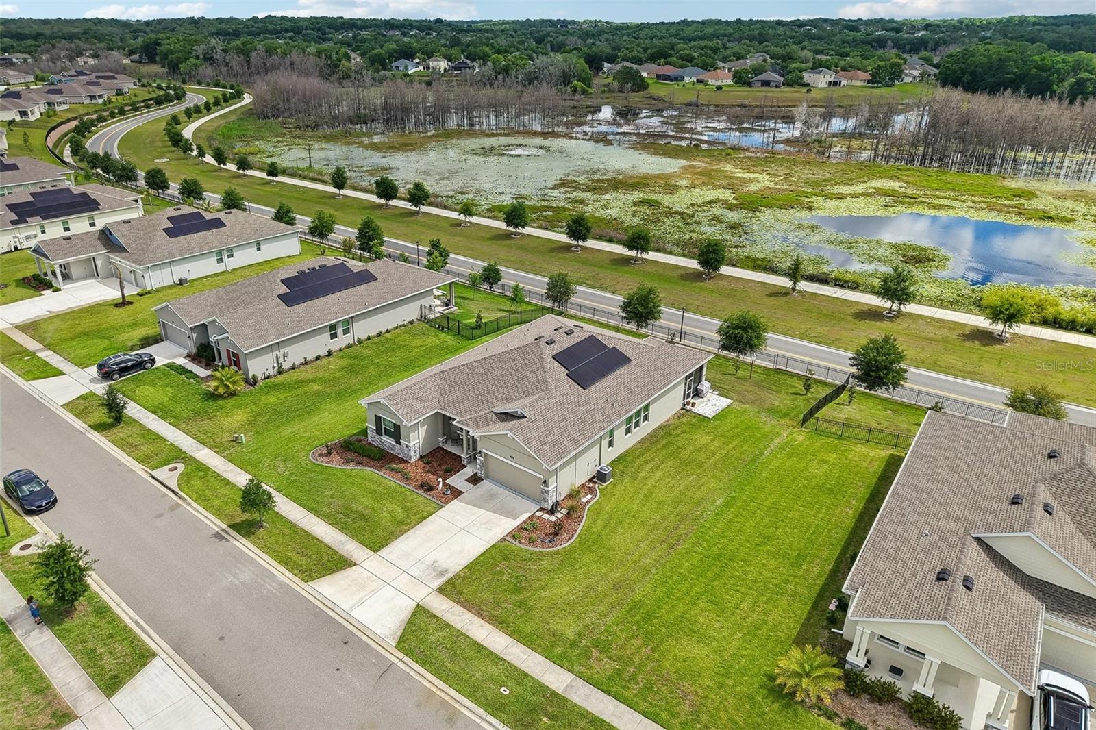 Listing photo id 44 for 6049 Claystone Way