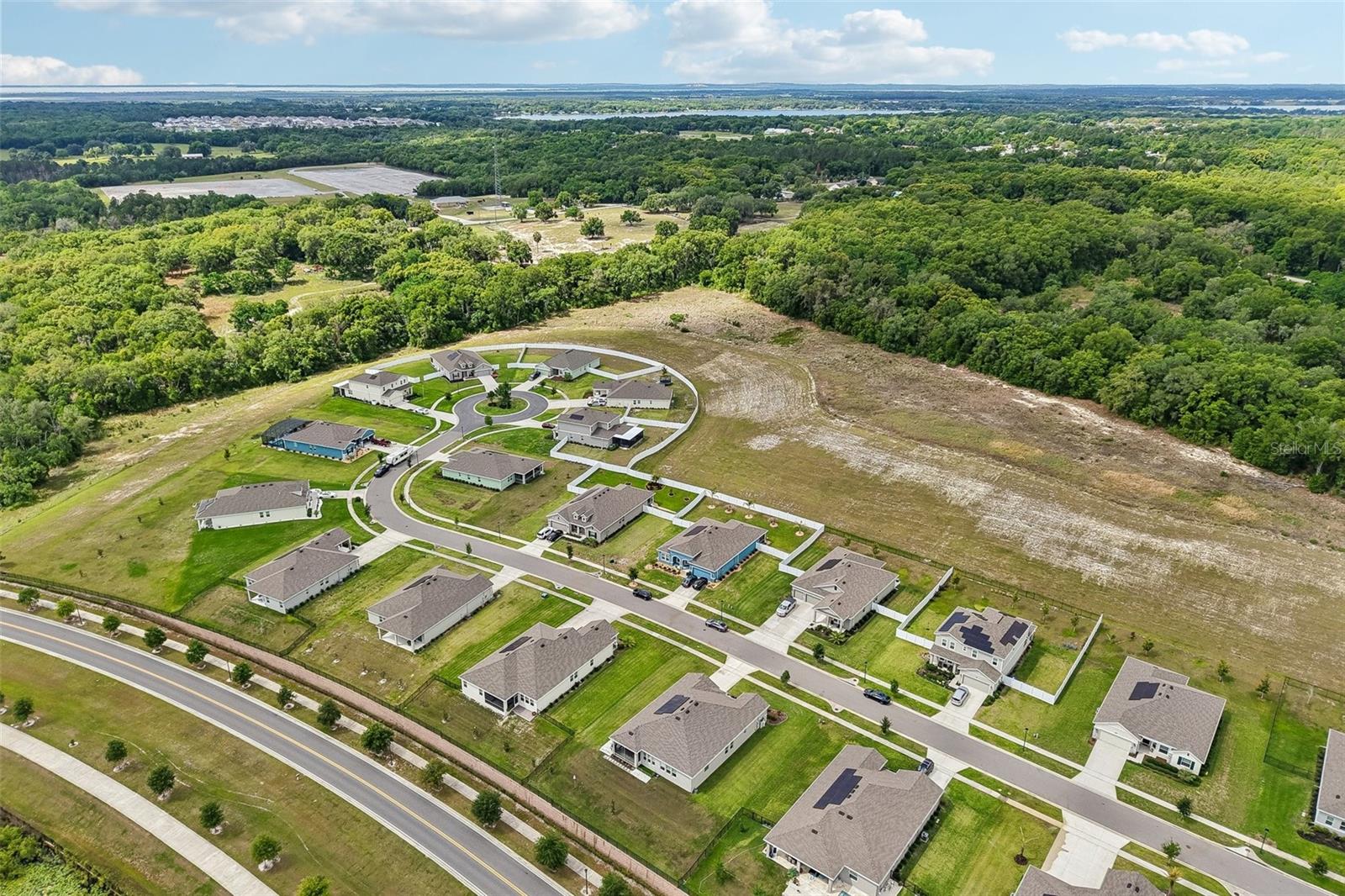 Listing photo id 47 for 6049 Claystone Way