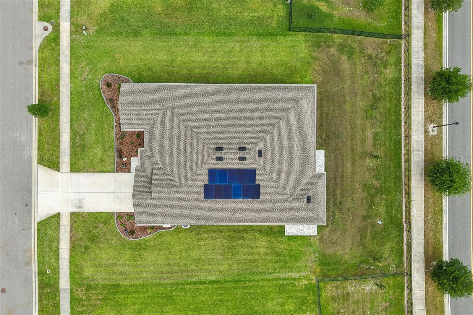 Listing photo id 51 for 6049 Claystone Way