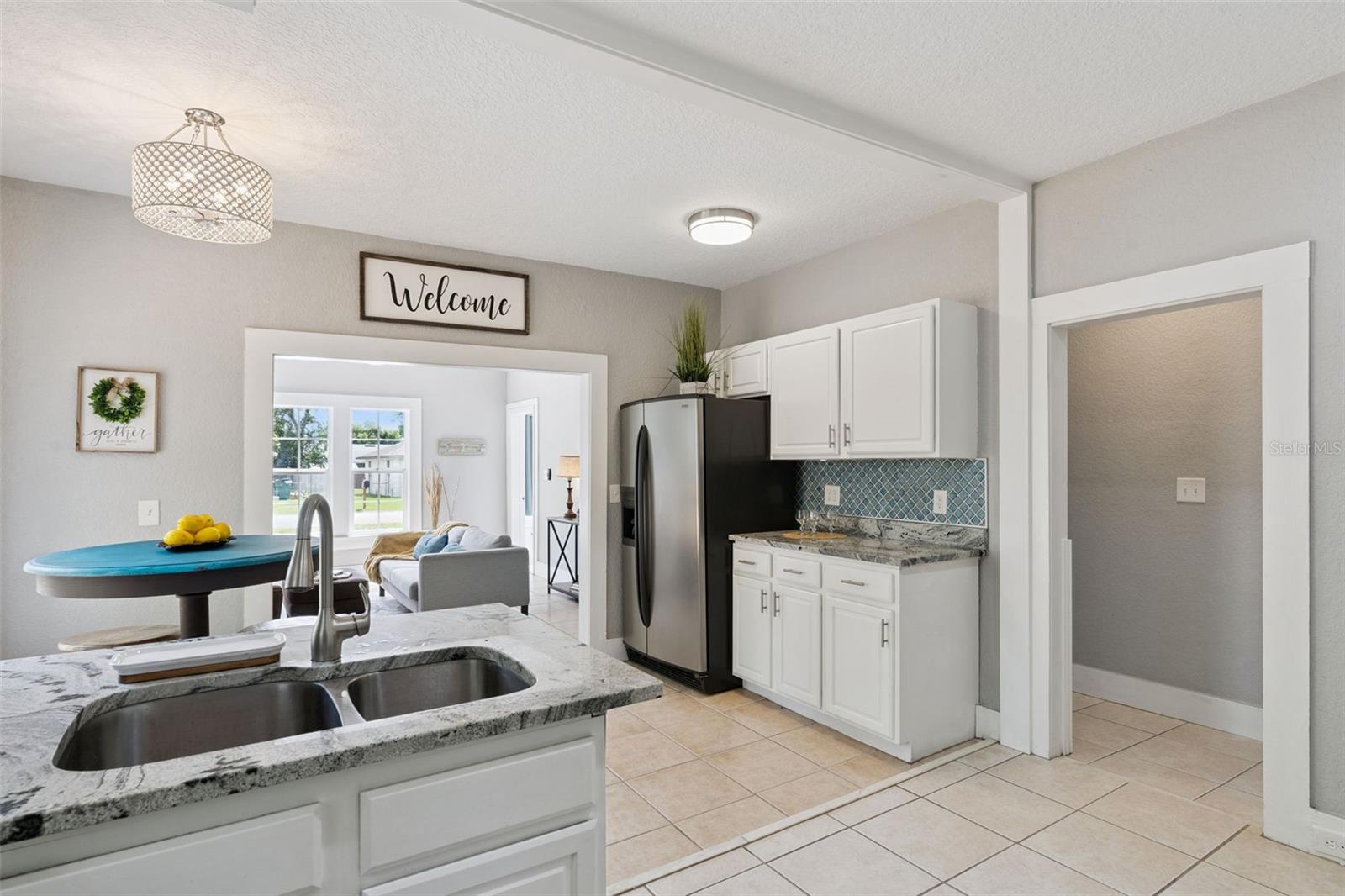 Image 11 of 48 For 1628 Grove Street