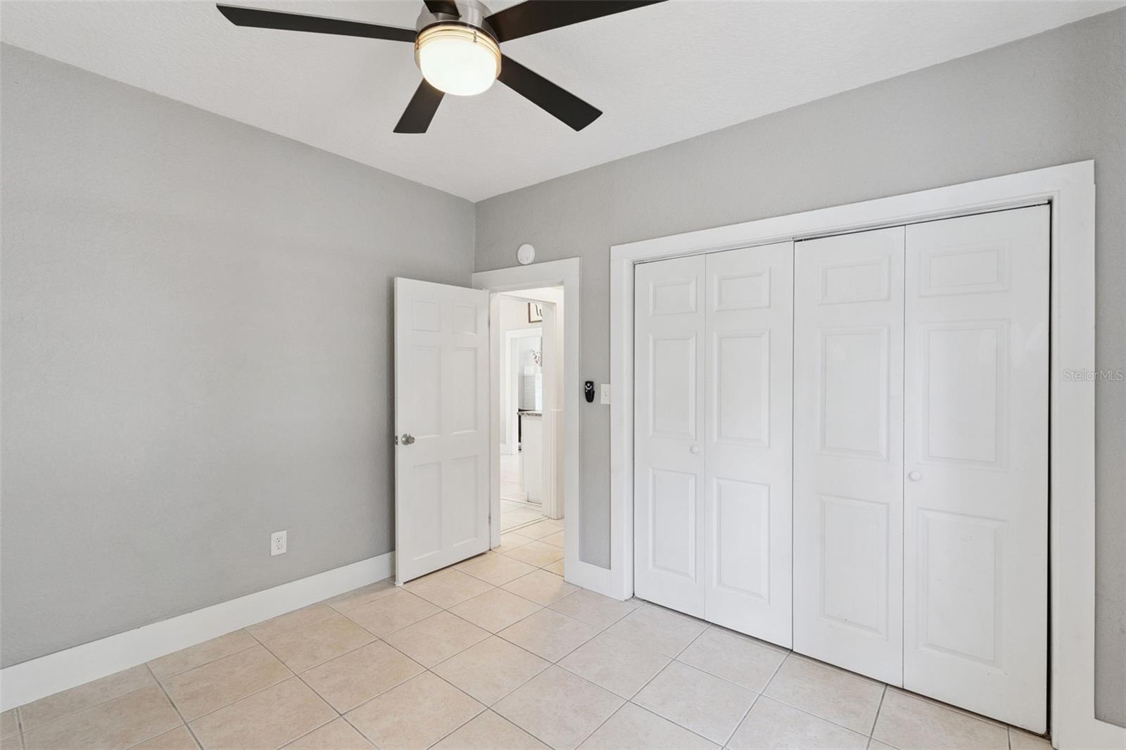 Image 17 of 48 For 1628 Grove Street