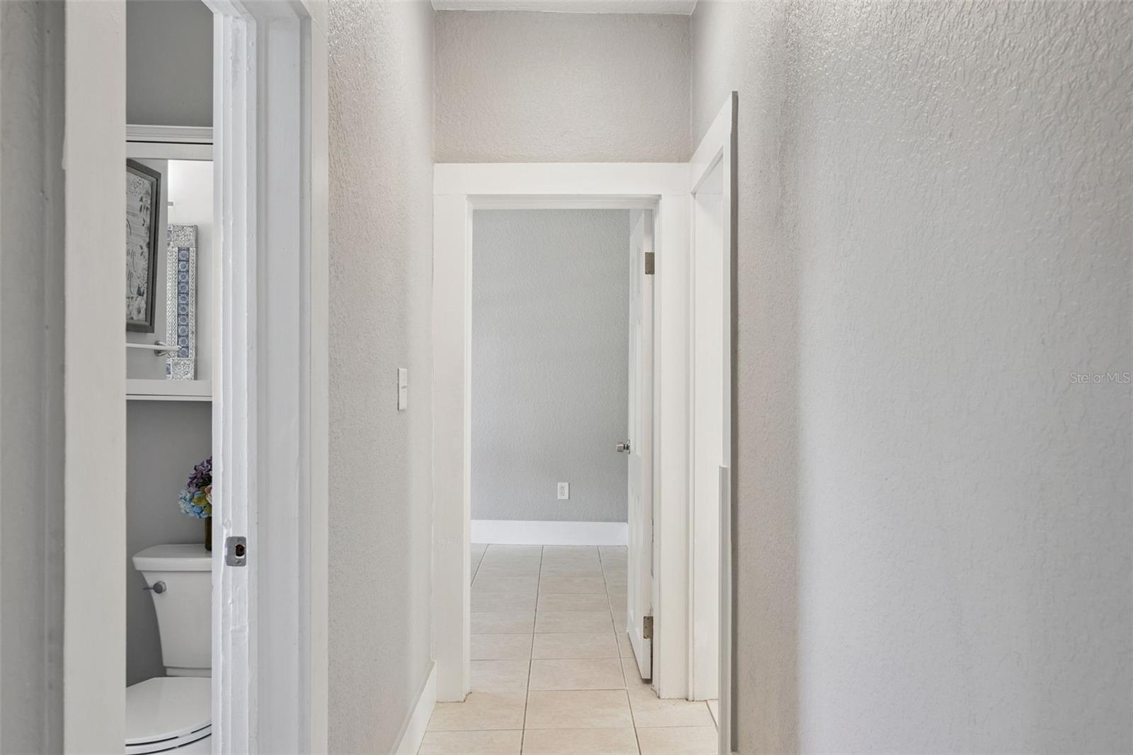 Image 20 of 48 For 1628 Grove Street