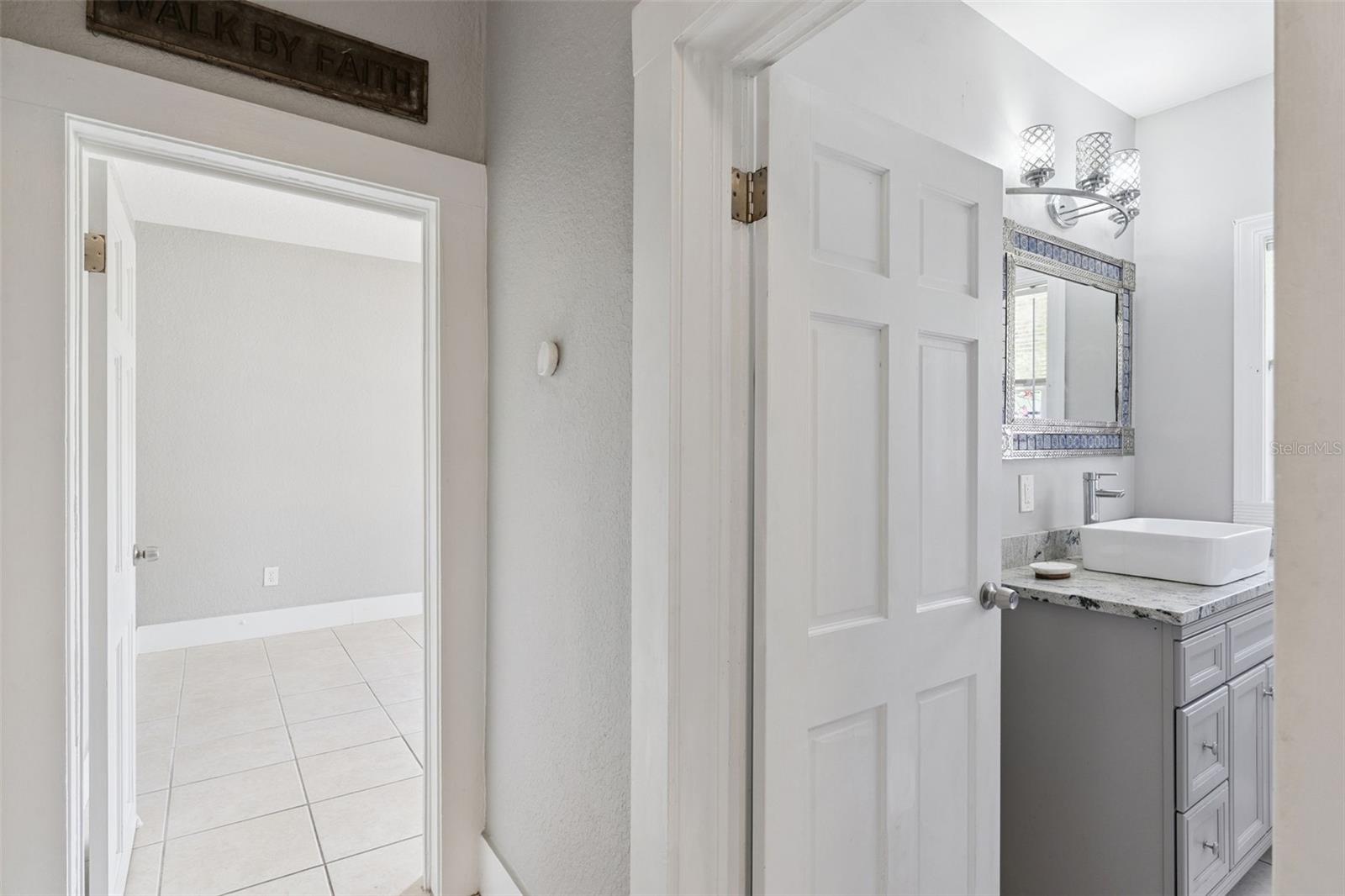 Image 22 of 48 For 1628 Grove Street