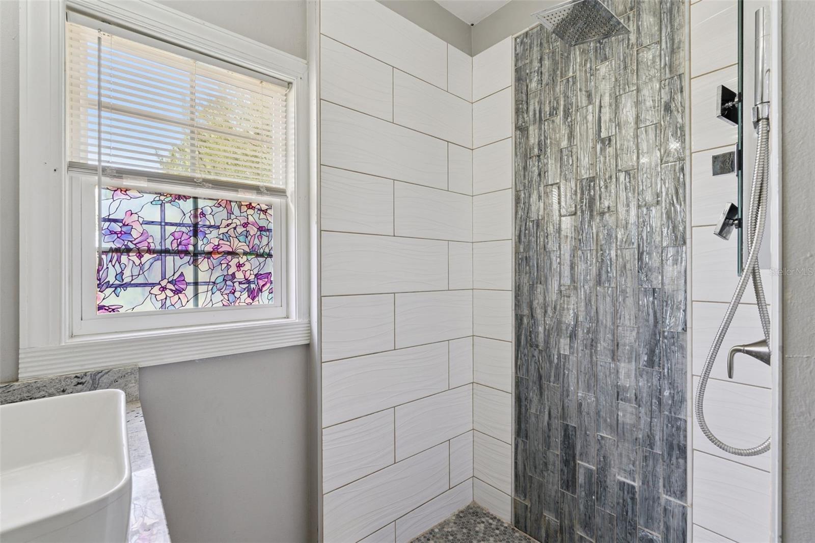 Image 25 of 48 For 1628 Grove Street