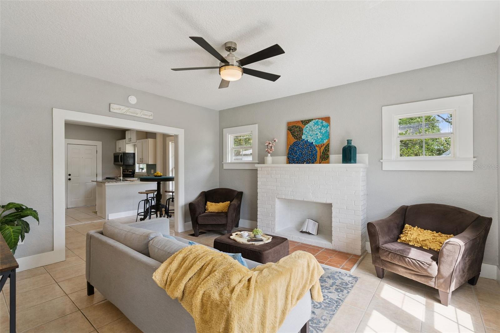 Image 4 of 48 For 1628 Grove Street