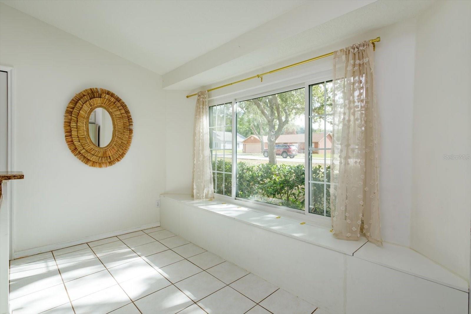 Image 14 of 23 For 1044 Arbor Hill Circle