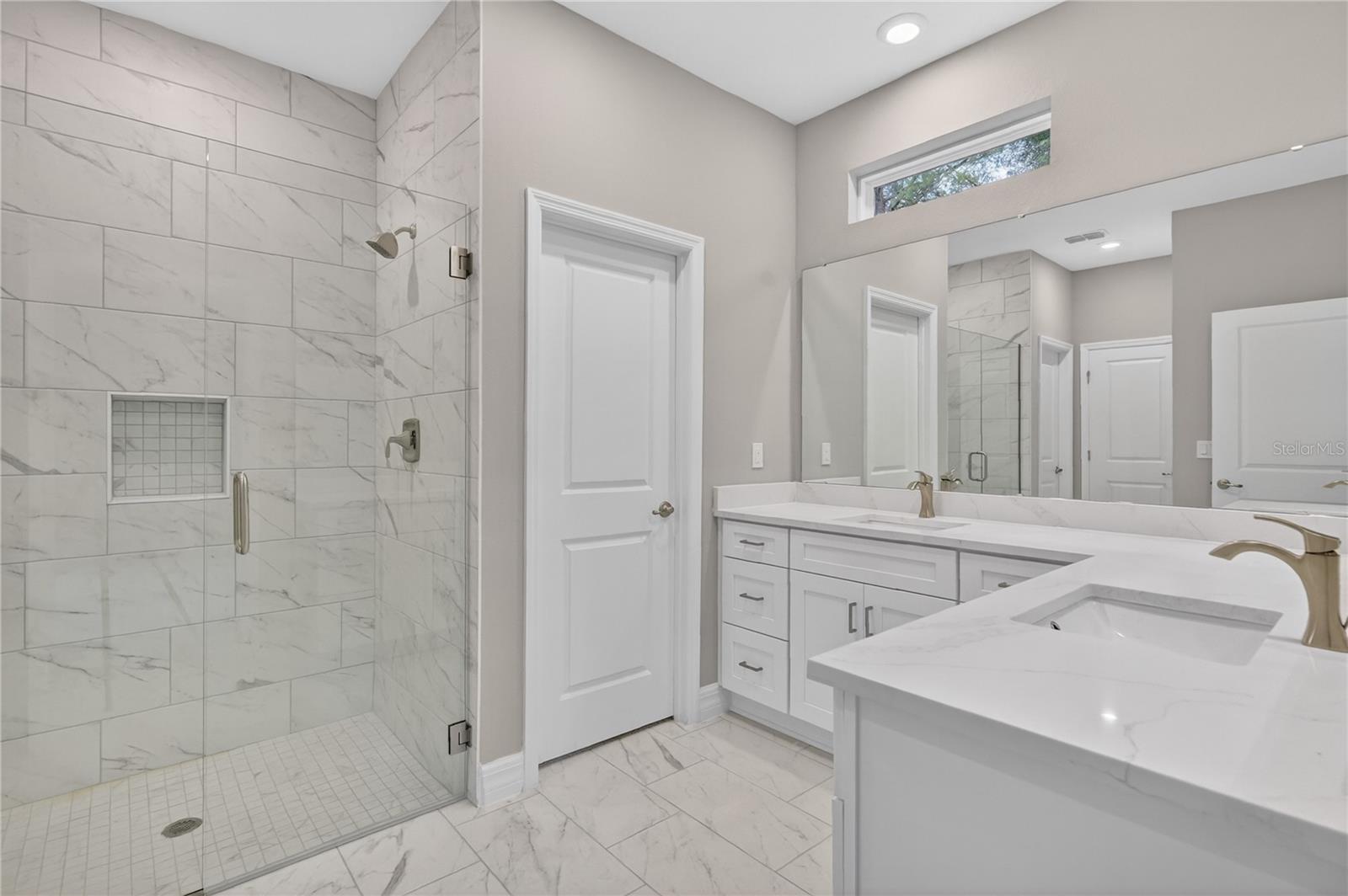 Image 15 of 48 For 30165 Bluebell Avenue