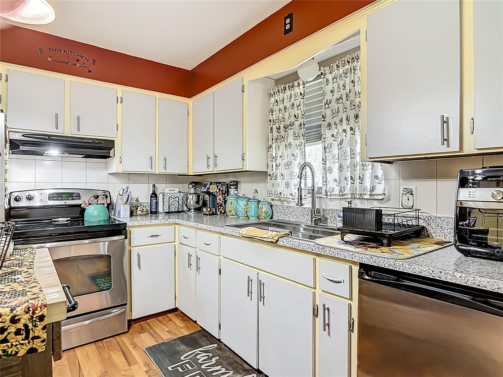 Image 15 of 50 For 24046 Bobcat Road