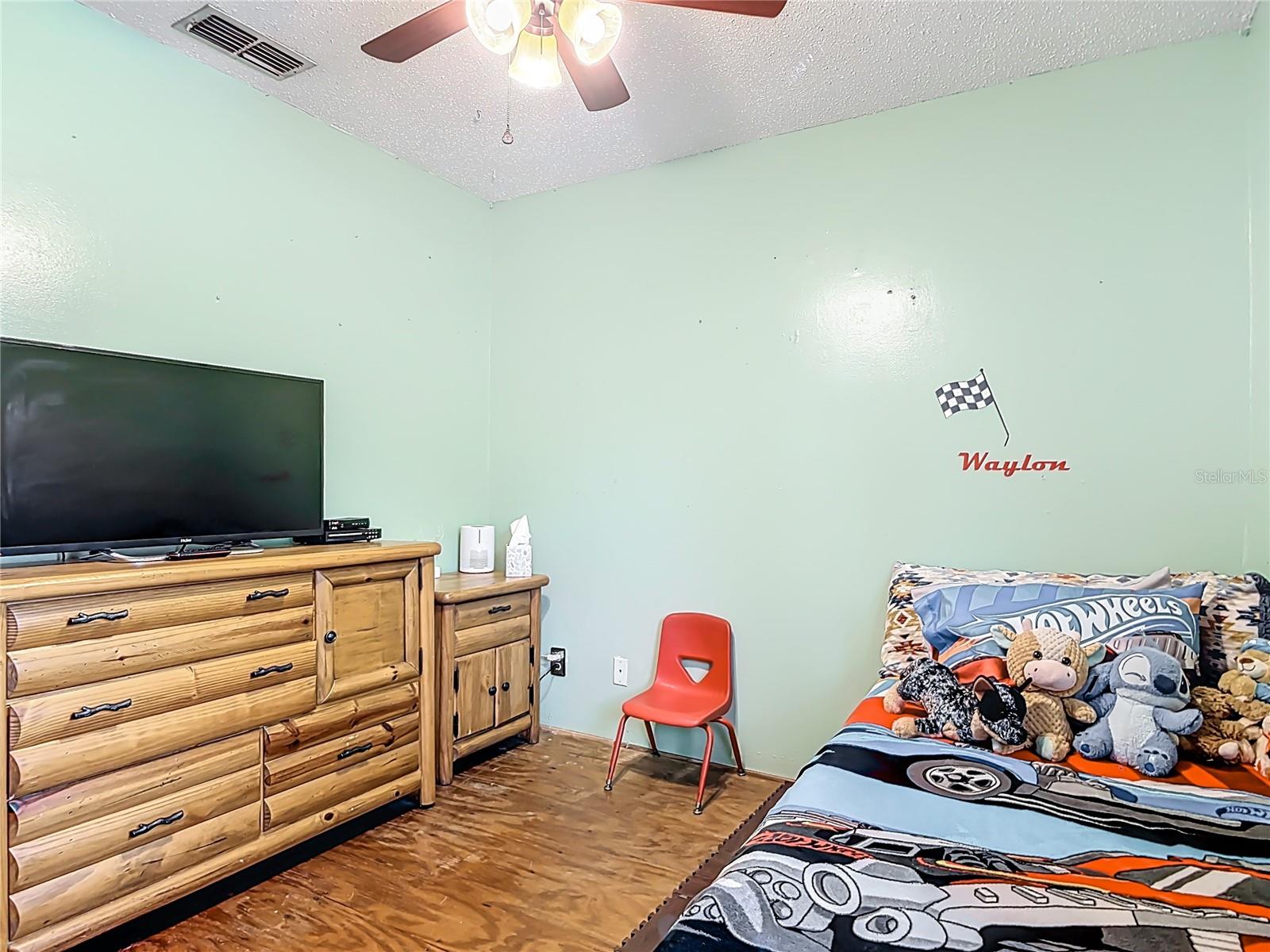 Image 21 of 50 For 24046 Bobcat Road