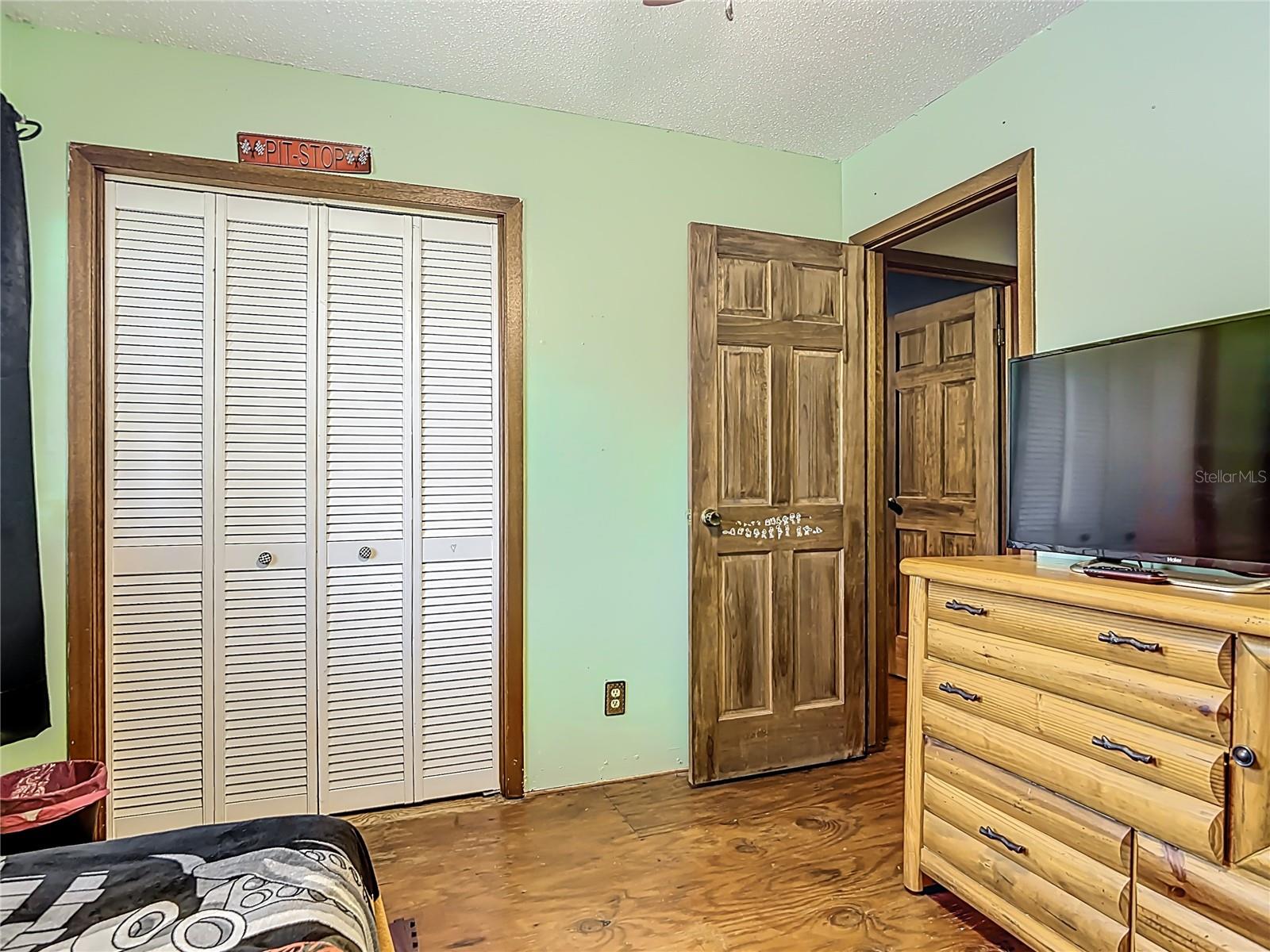 Image 22 of 50 For 24046 Bobcat Road