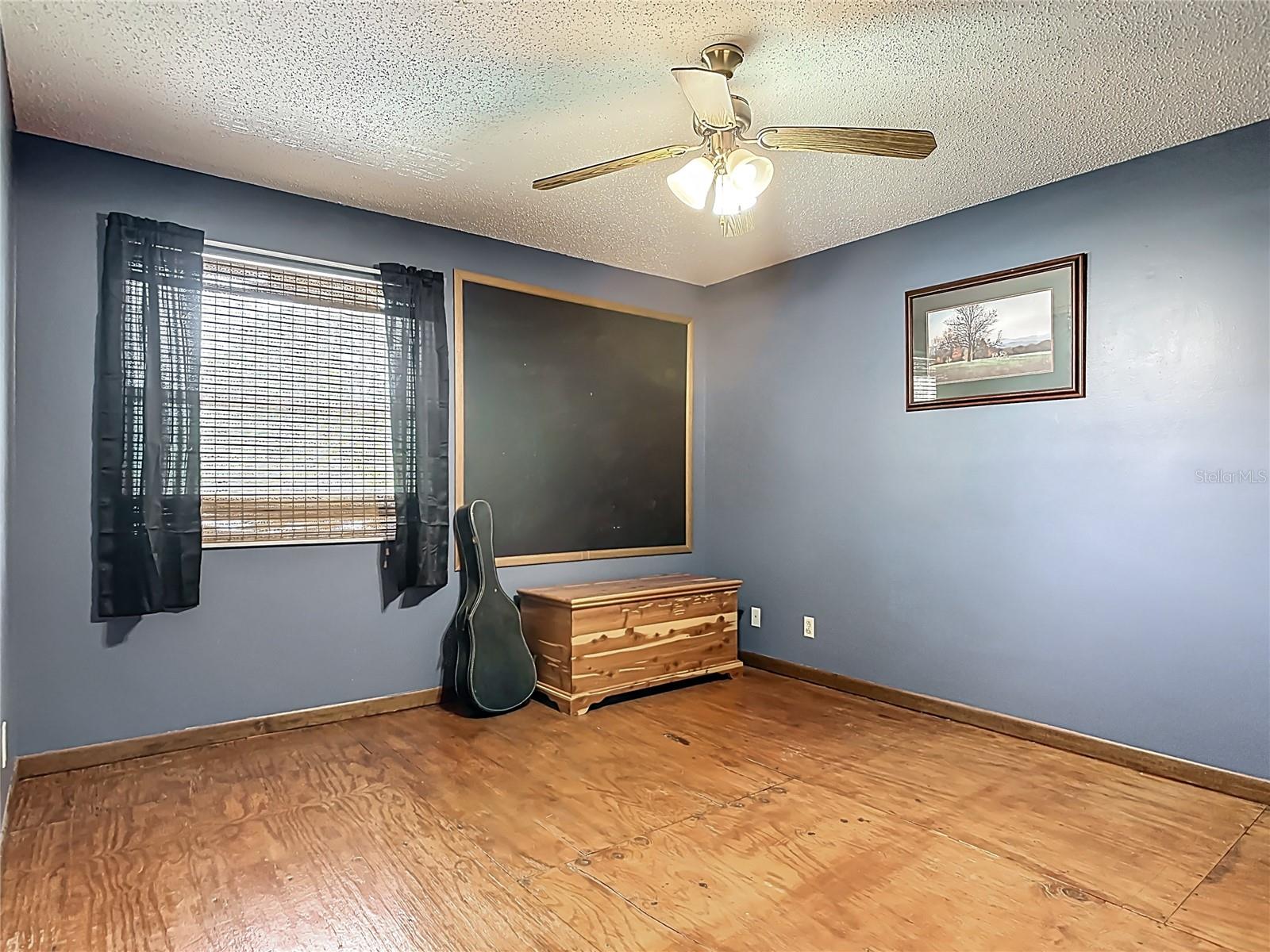 Image 27 of 50 For 24046 Bobcat Road