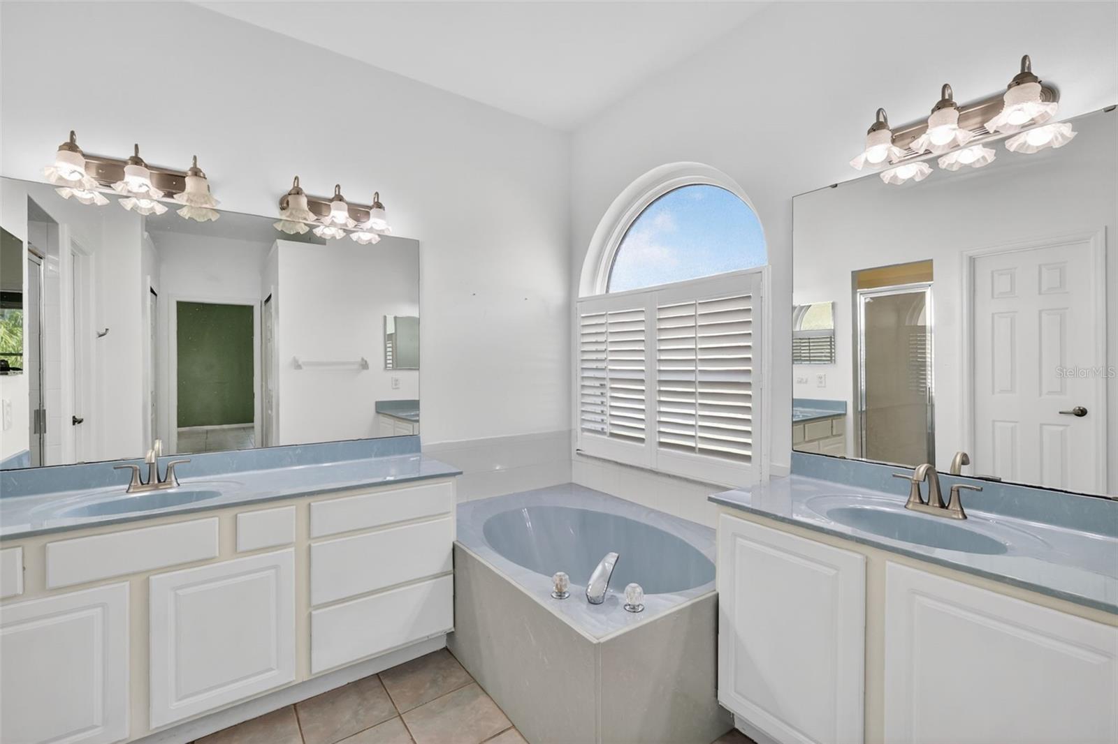 Image 20 of 37 For 14608 Eagle Eye Ct