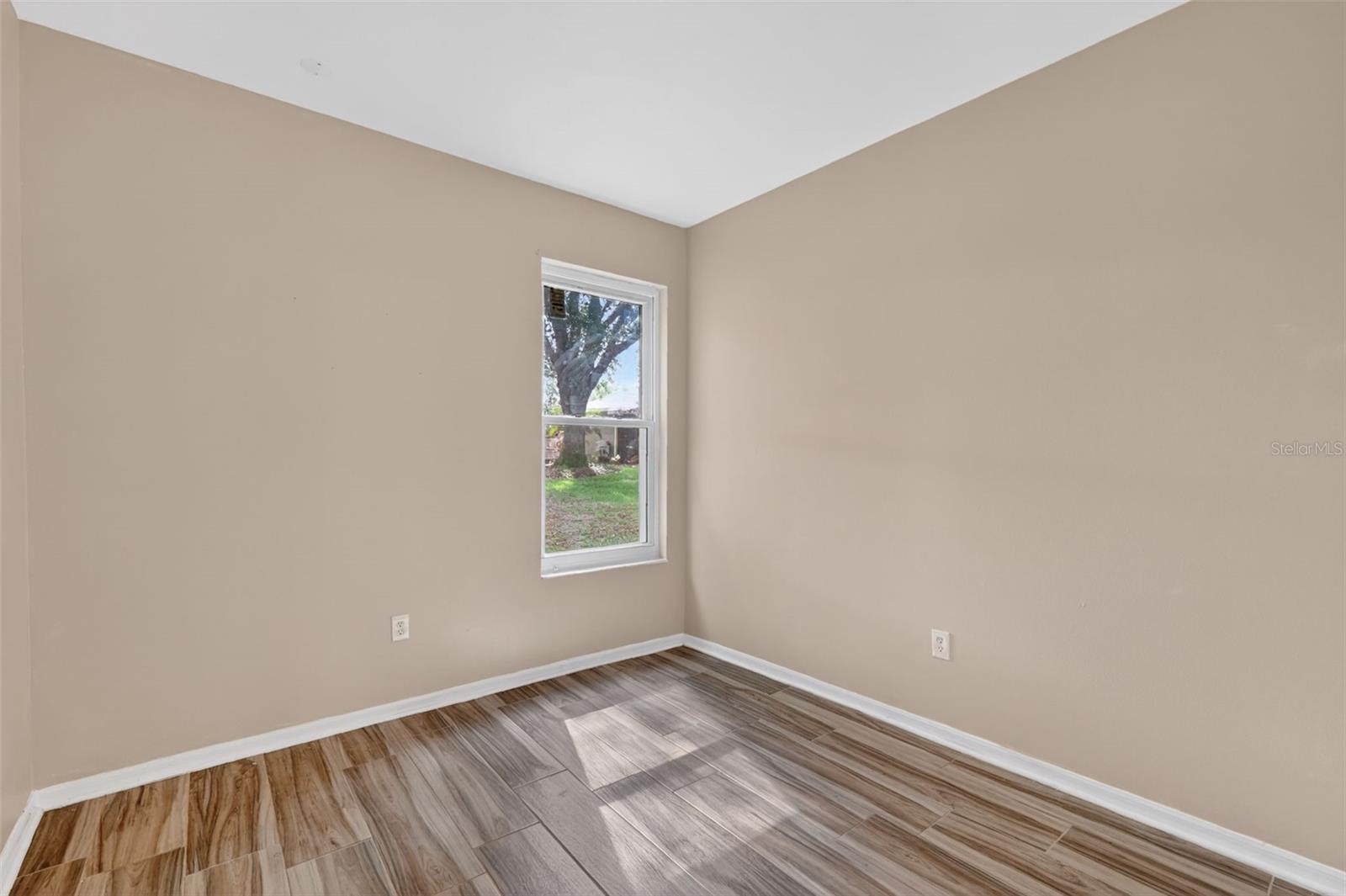 Image 24 of 37 For 14608 Eagle Eye Ct