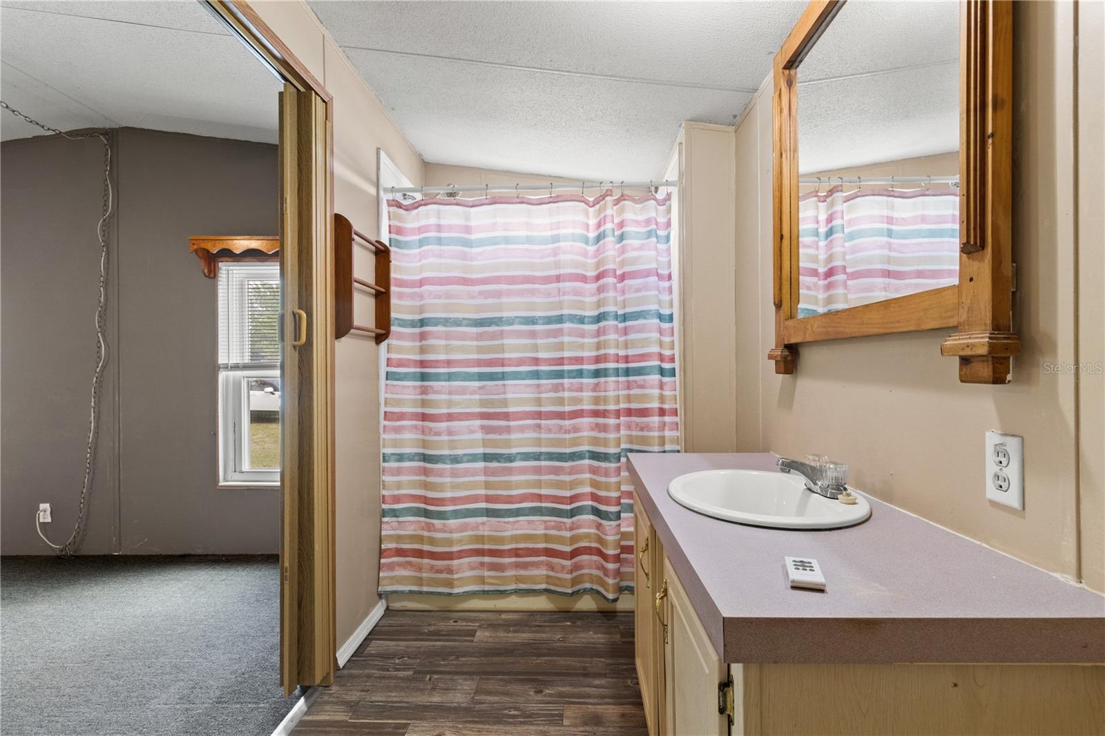 Image 13 of 37 For 1371 12th Lane