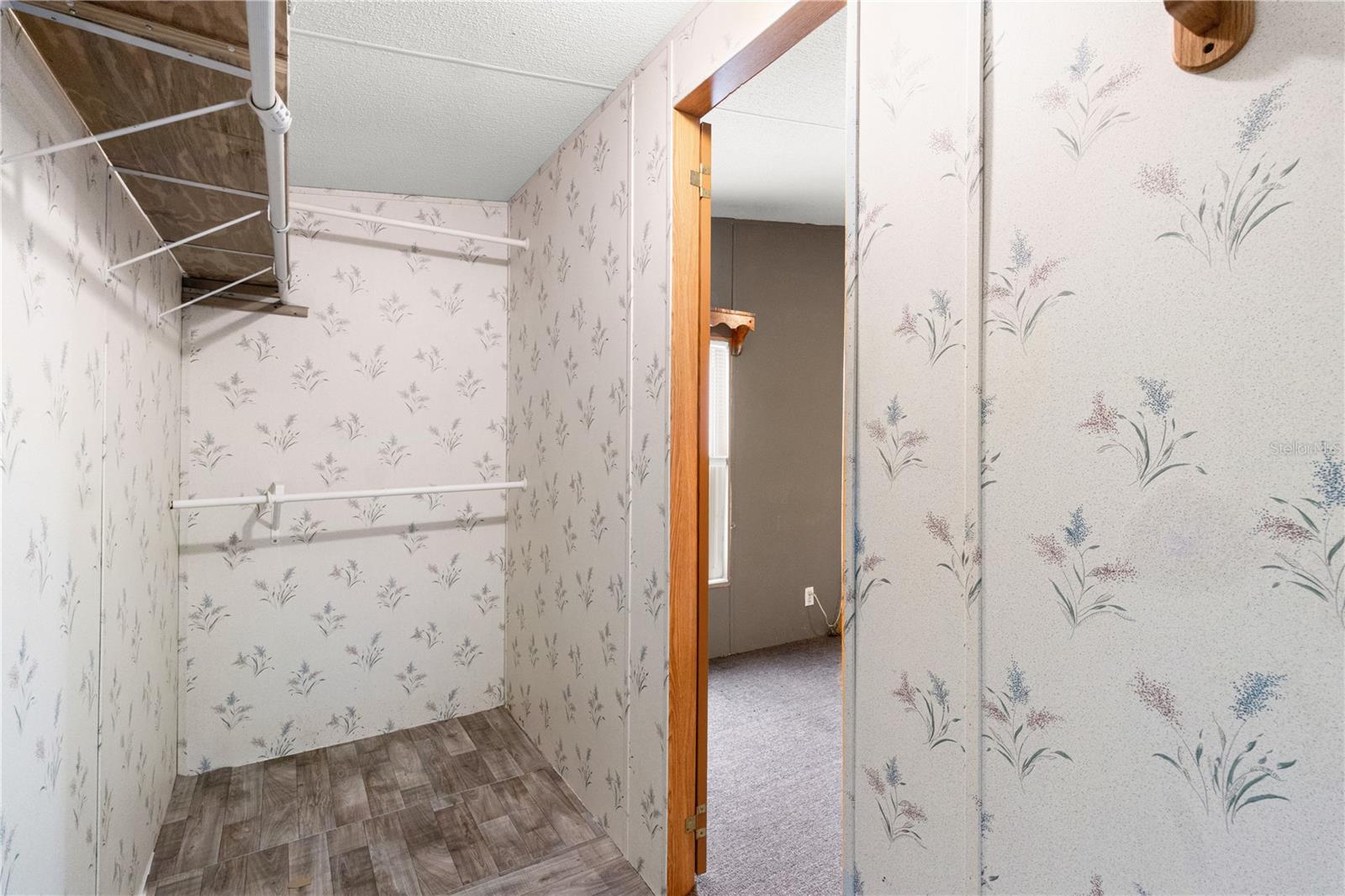 Image 15 of 37 For 1371 12th Lane