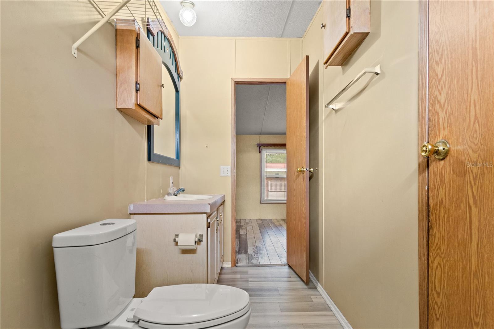 Image 20 of 37 For 1371 12th Lane