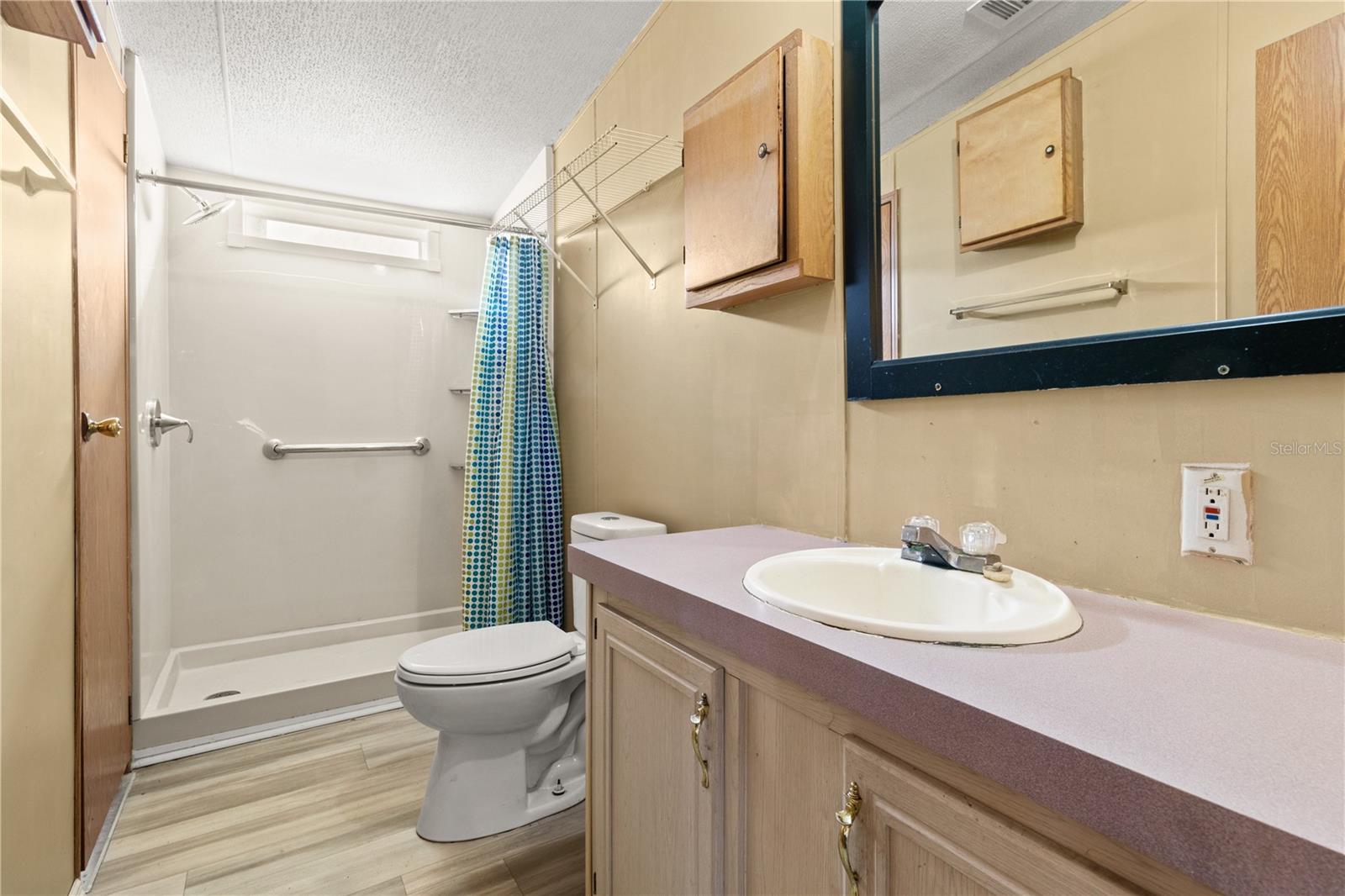 Image 22 of 37 For 1371 12th Lane