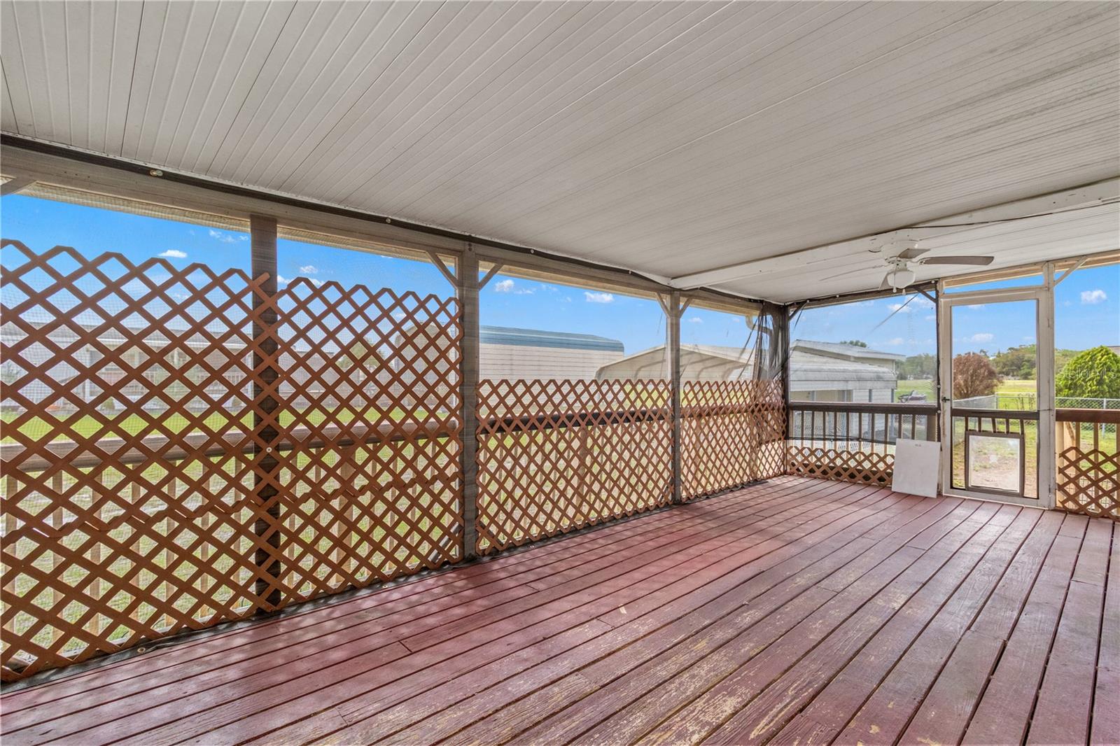 Image 23 of 37 For 1371 12th Lane