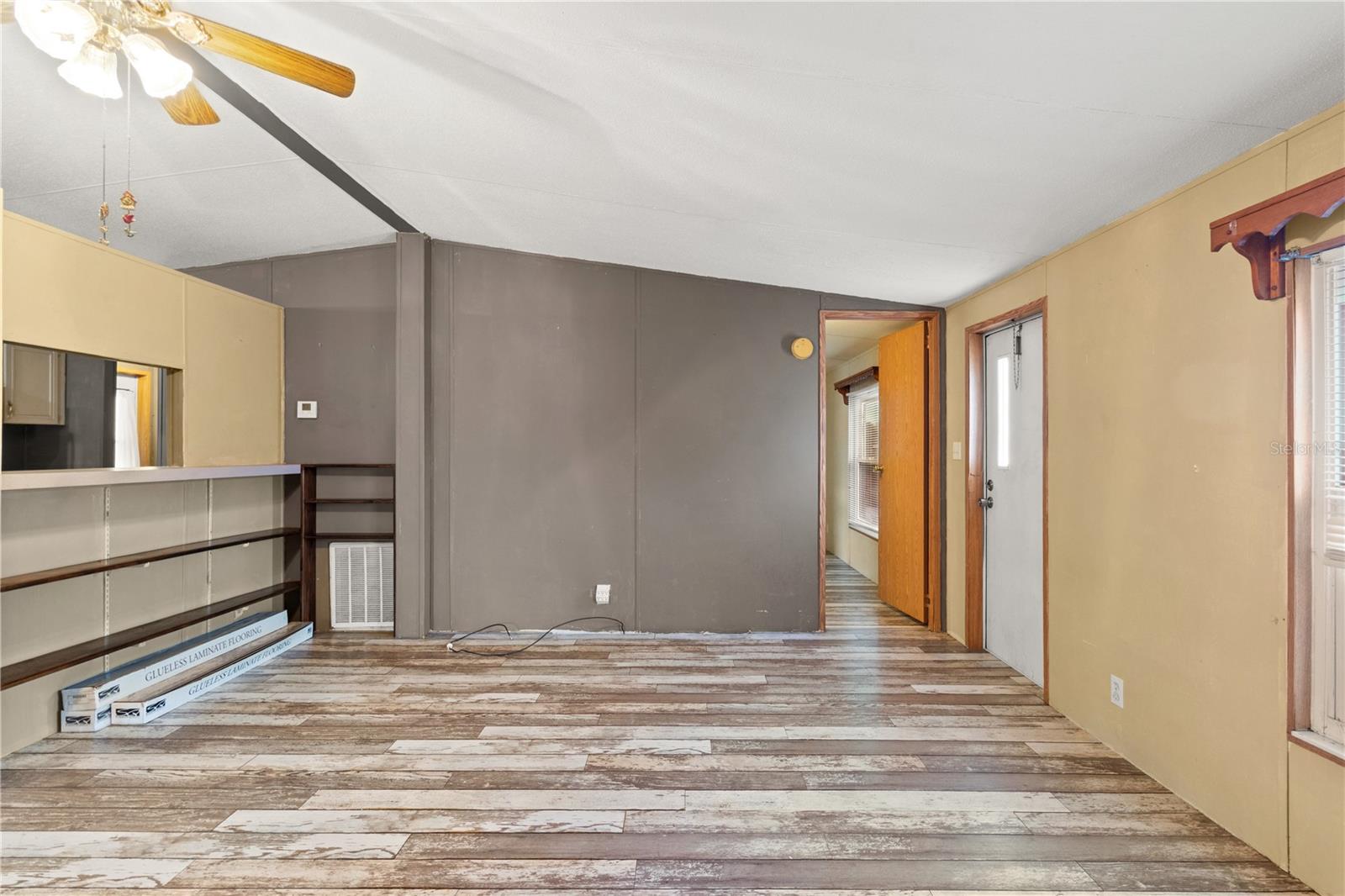 Image 5 of 37 For 1371 12th Lane