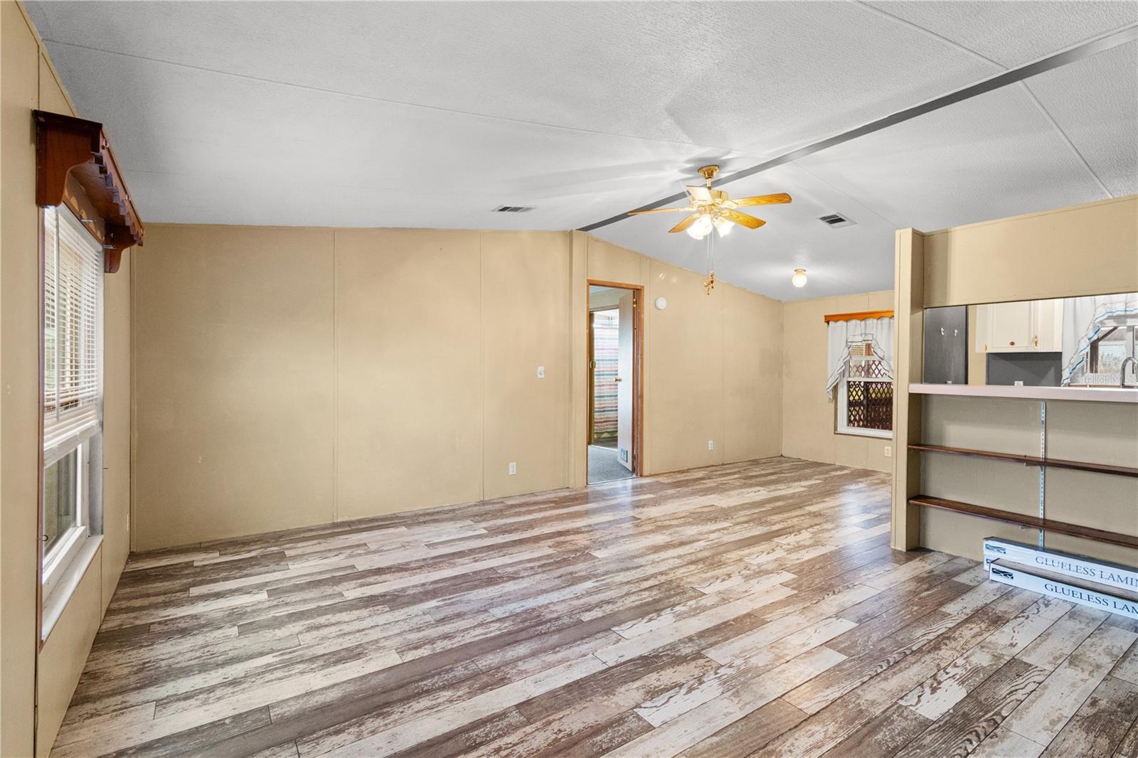 Image 6 of 37 For 1371 12th Lane