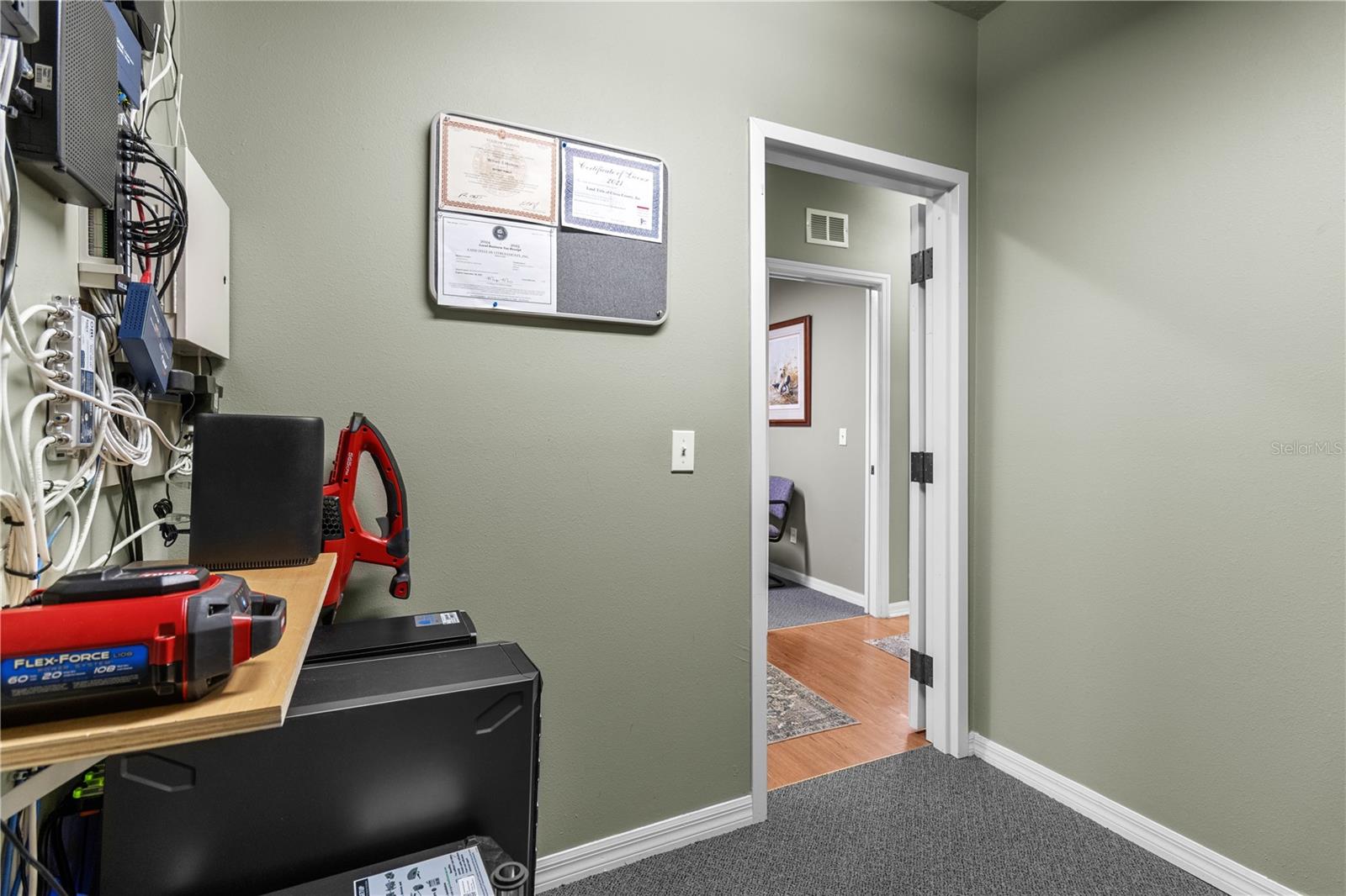 Image 23 of 43 For 107 4th Street