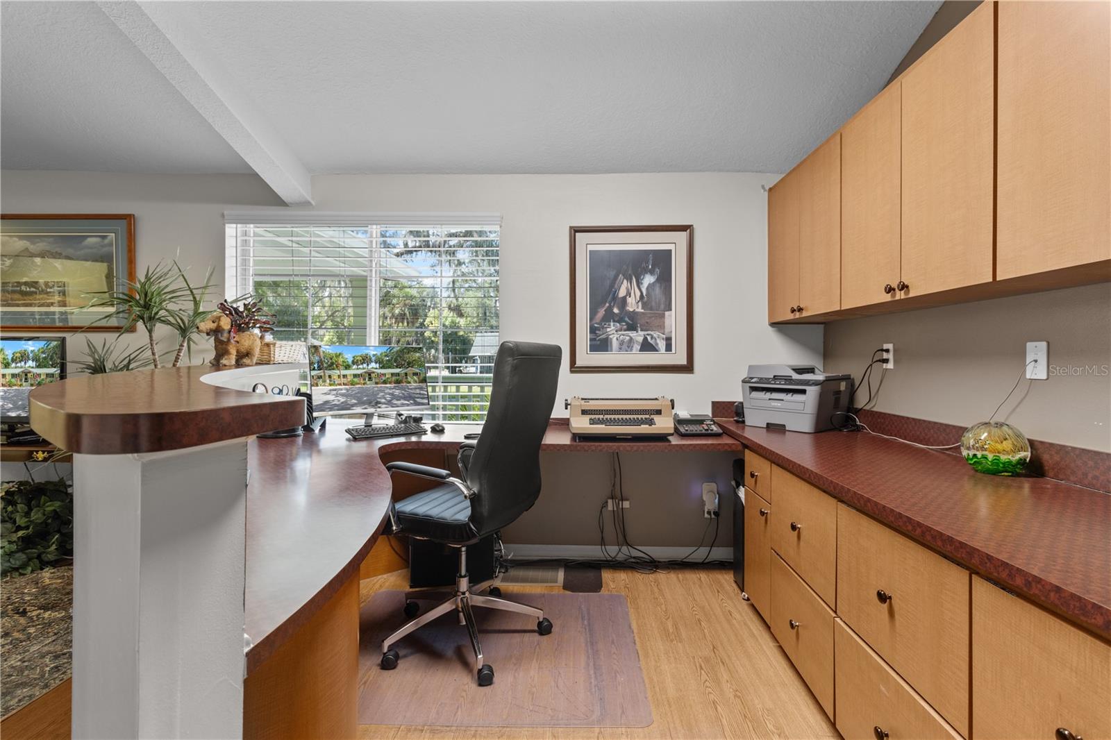 Image 6 of 43 For 107 4th Street