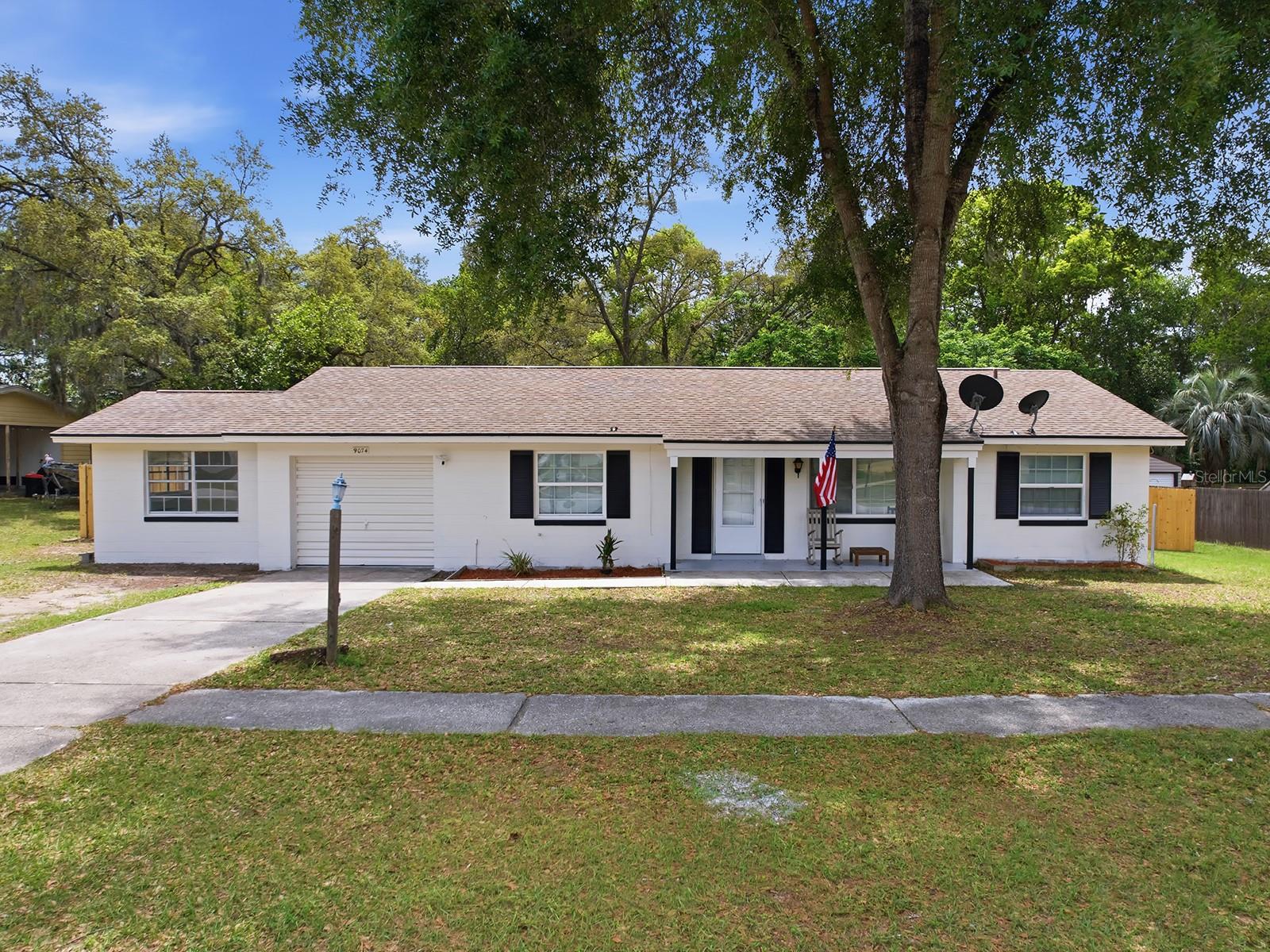 Listing photo id 44 for 9074 Golfview Drive