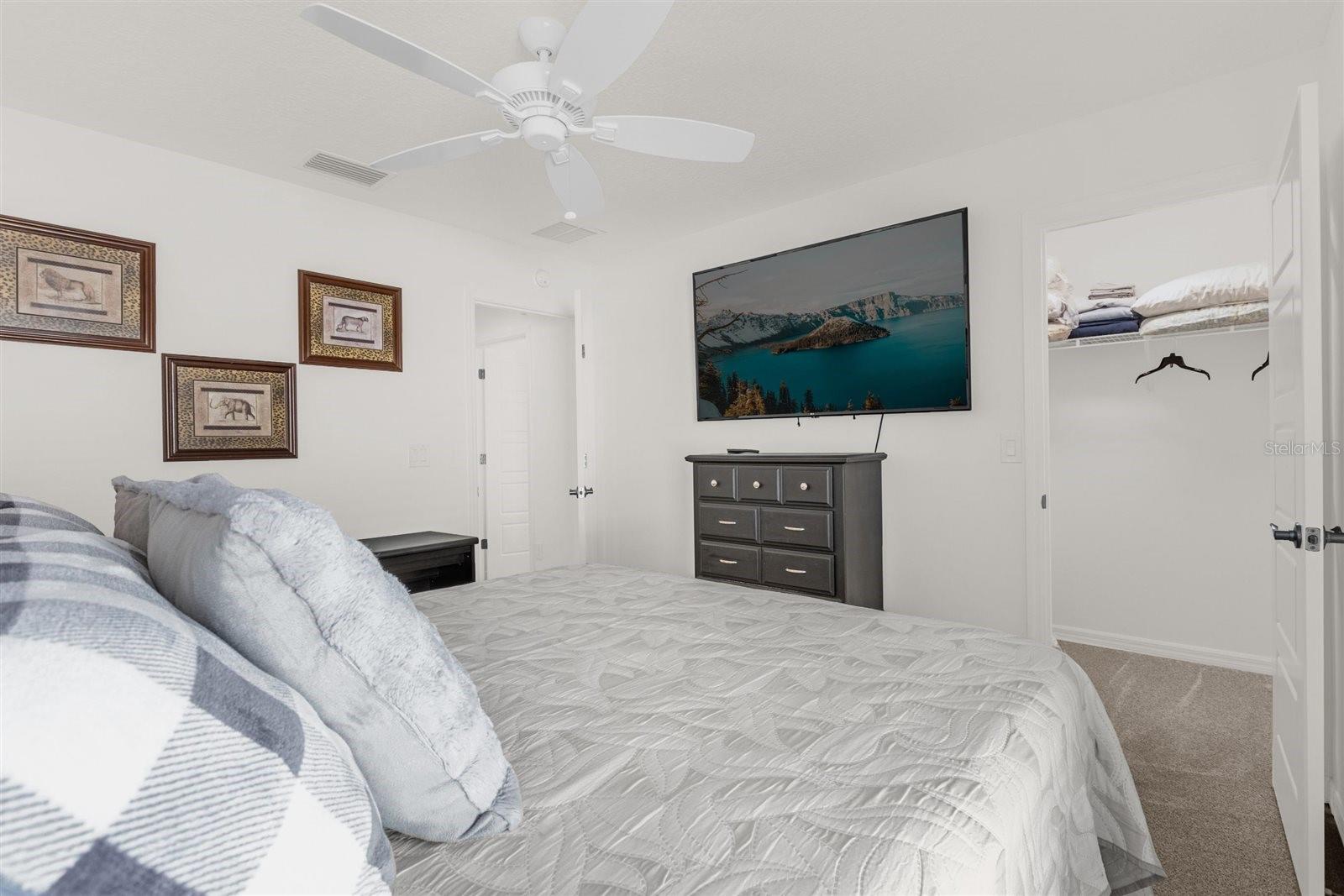 Image 16 of 39 For 2895 Osborne Street