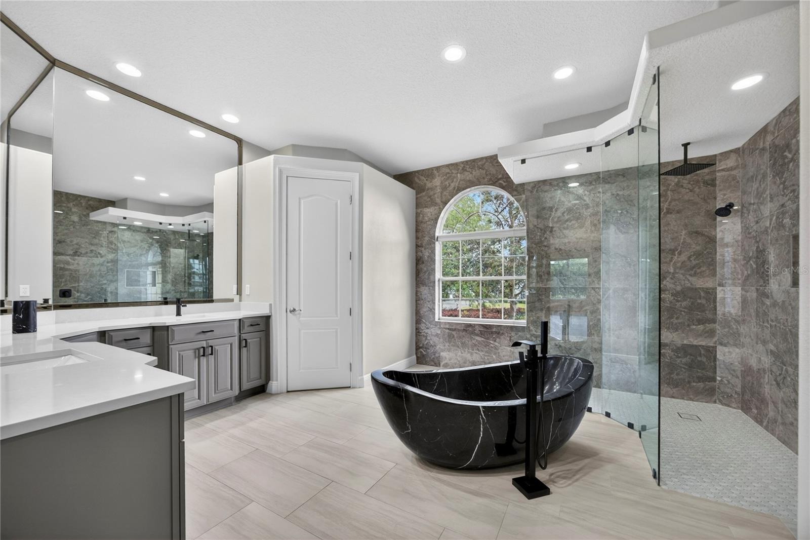 Image 27 of 71 For 1609 Kennesaw Drive