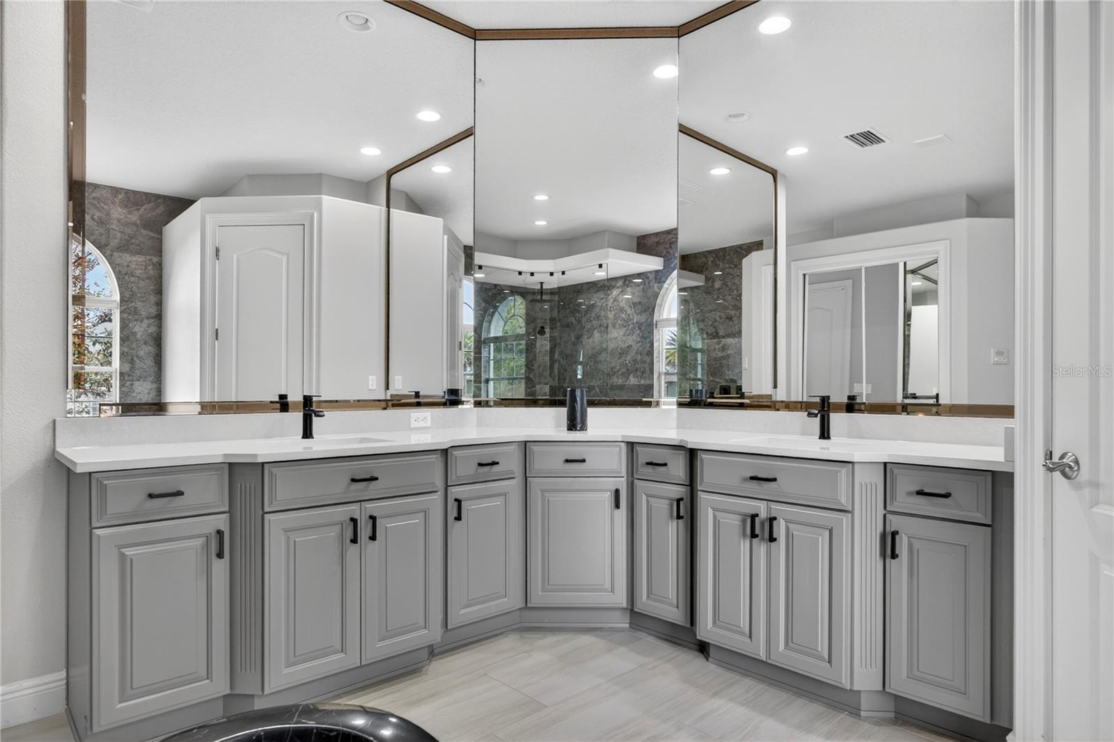 Image 29 of 71 For 1609 Kennesaw Drive