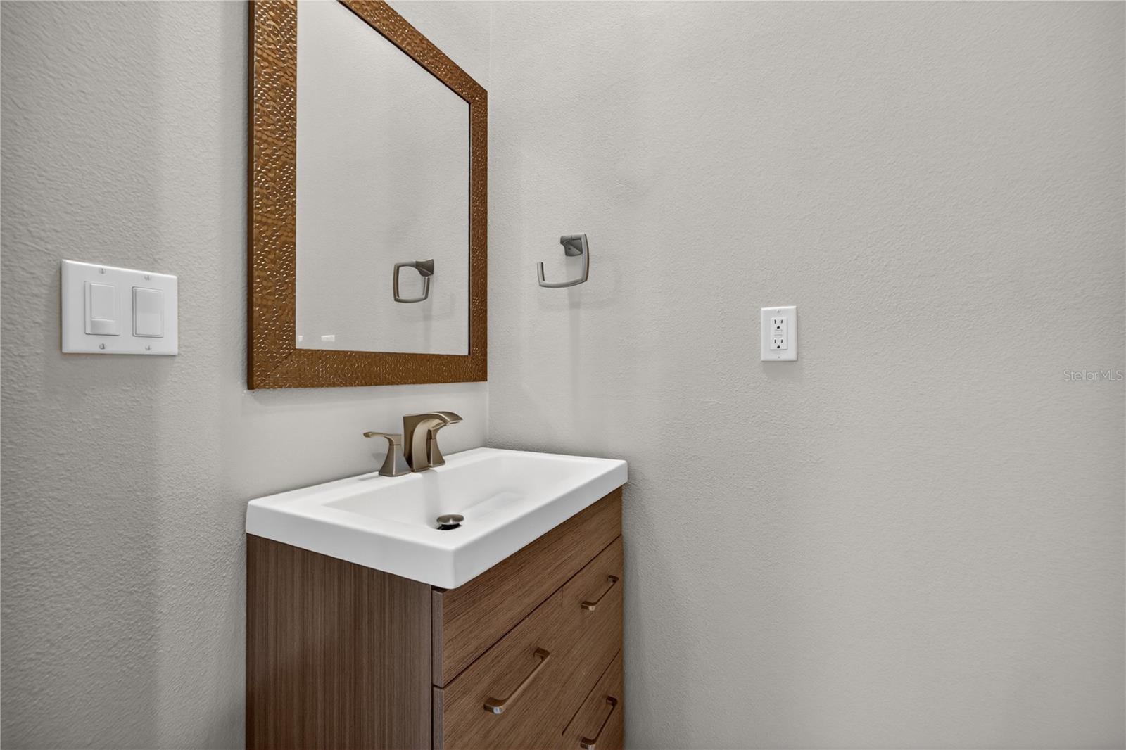 Image 35 of 71 For 1609 Kennesaw Drive