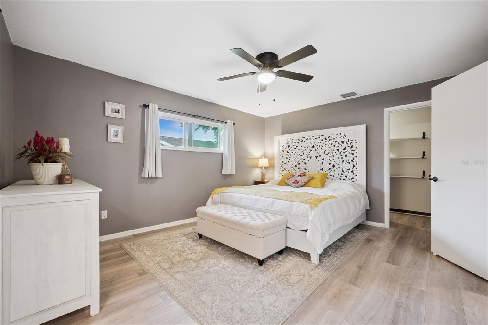 Image 17 of 46 For 425 Vandergrift Drive