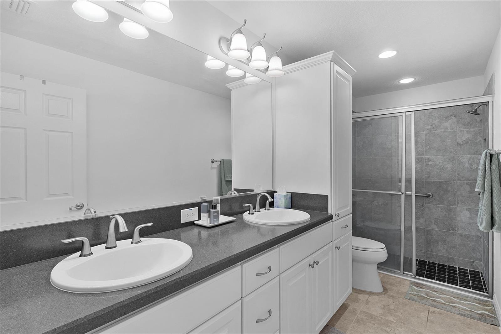 Image 21 of 32 For 9232 168th Cook Place