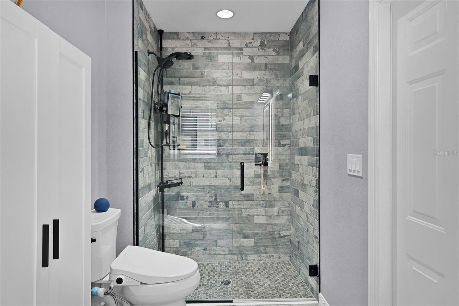 Image 27 of 42 For 4309 Serene Circle